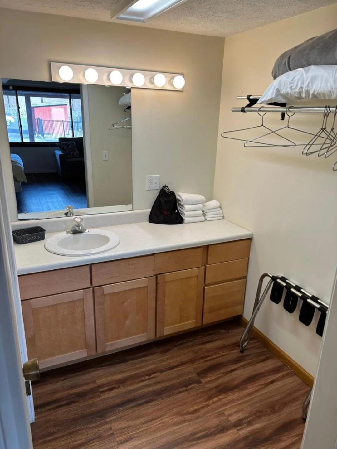 Bathroom in Valley Inn and Suites