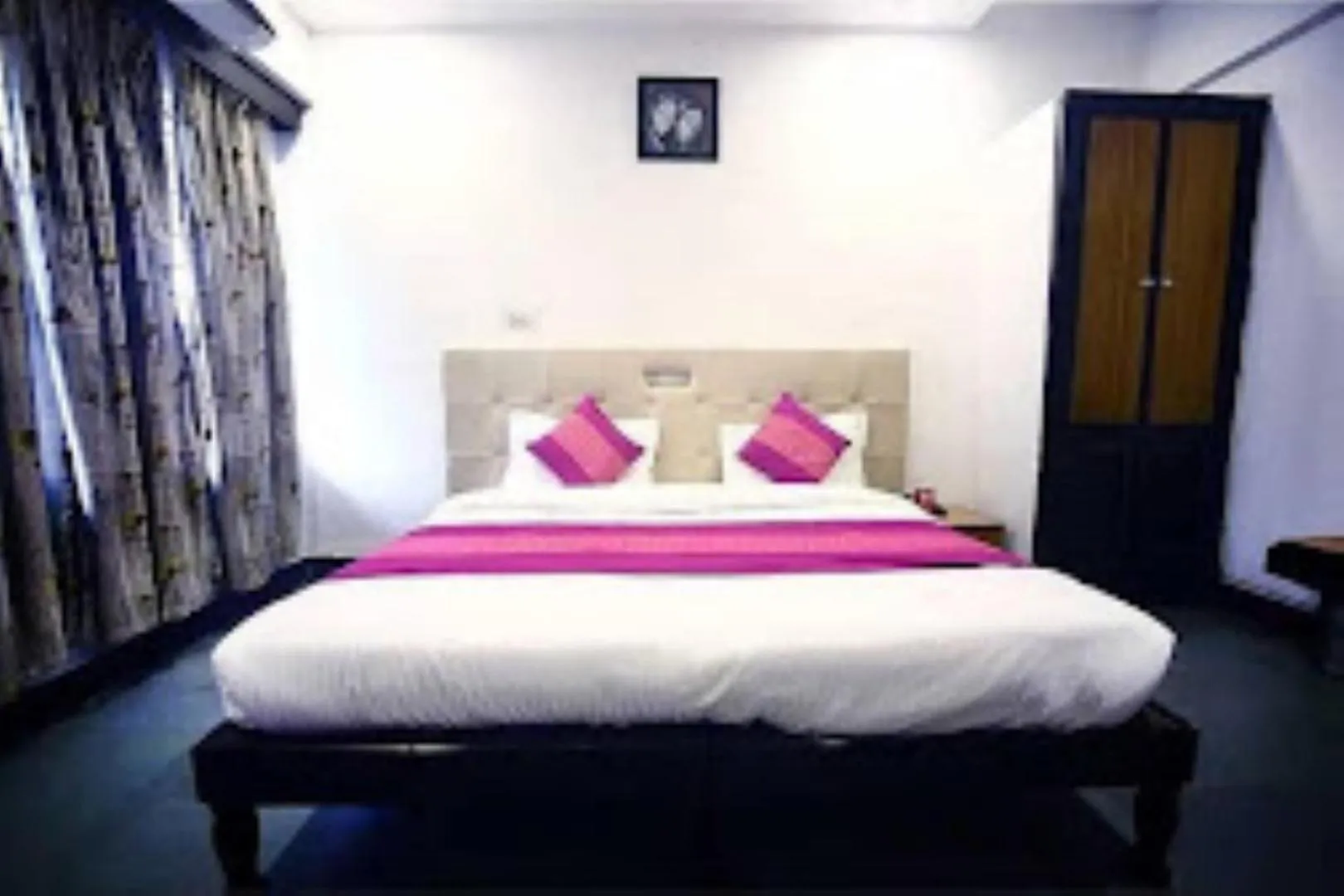 Bed in Hotel Pathik Bhopal , Madhya Pradesh