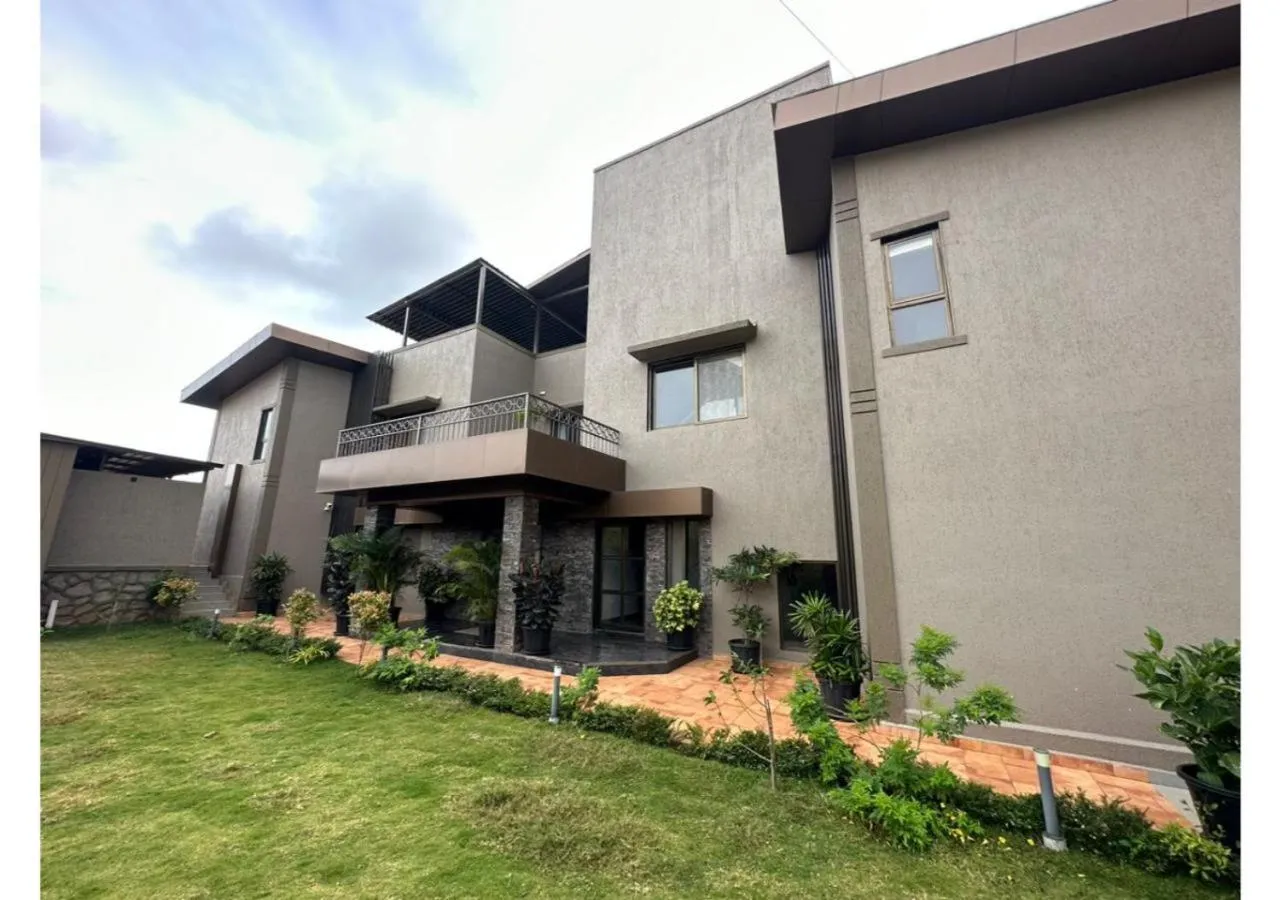 Property building in Jumbo Serene