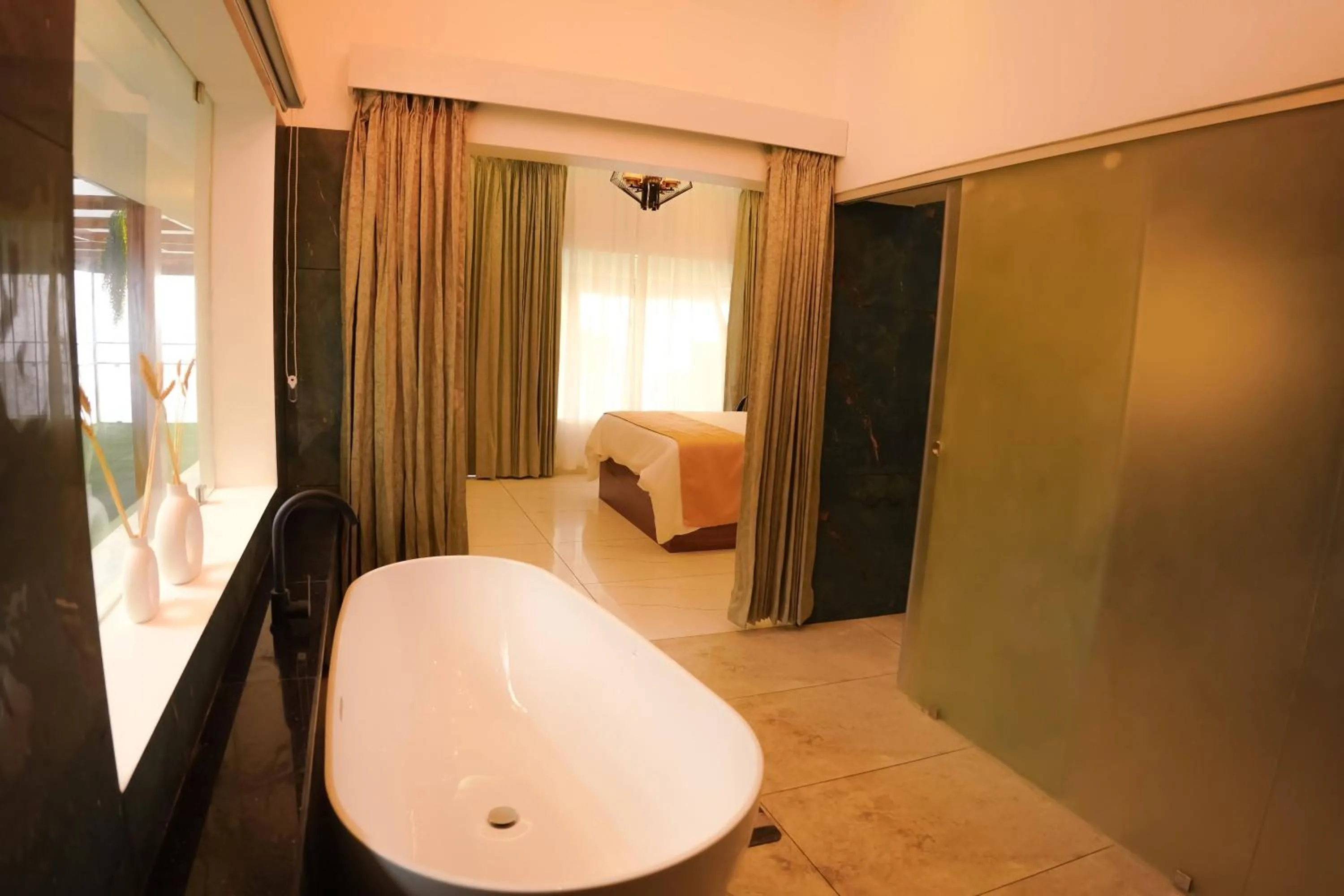 Bathroom, Bed in Misty Wonders