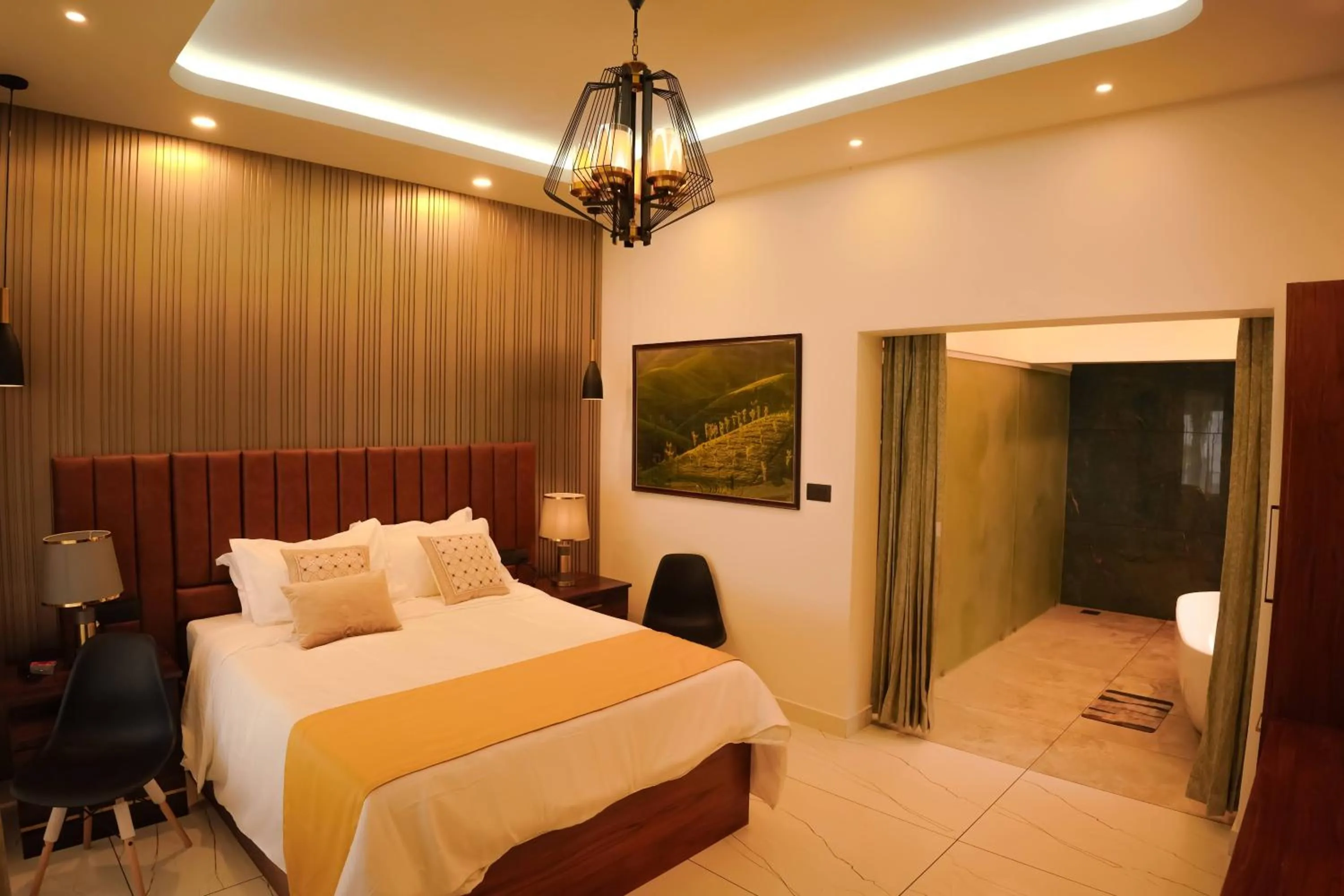 Photo of the whole room, Bed in Misty Wonders