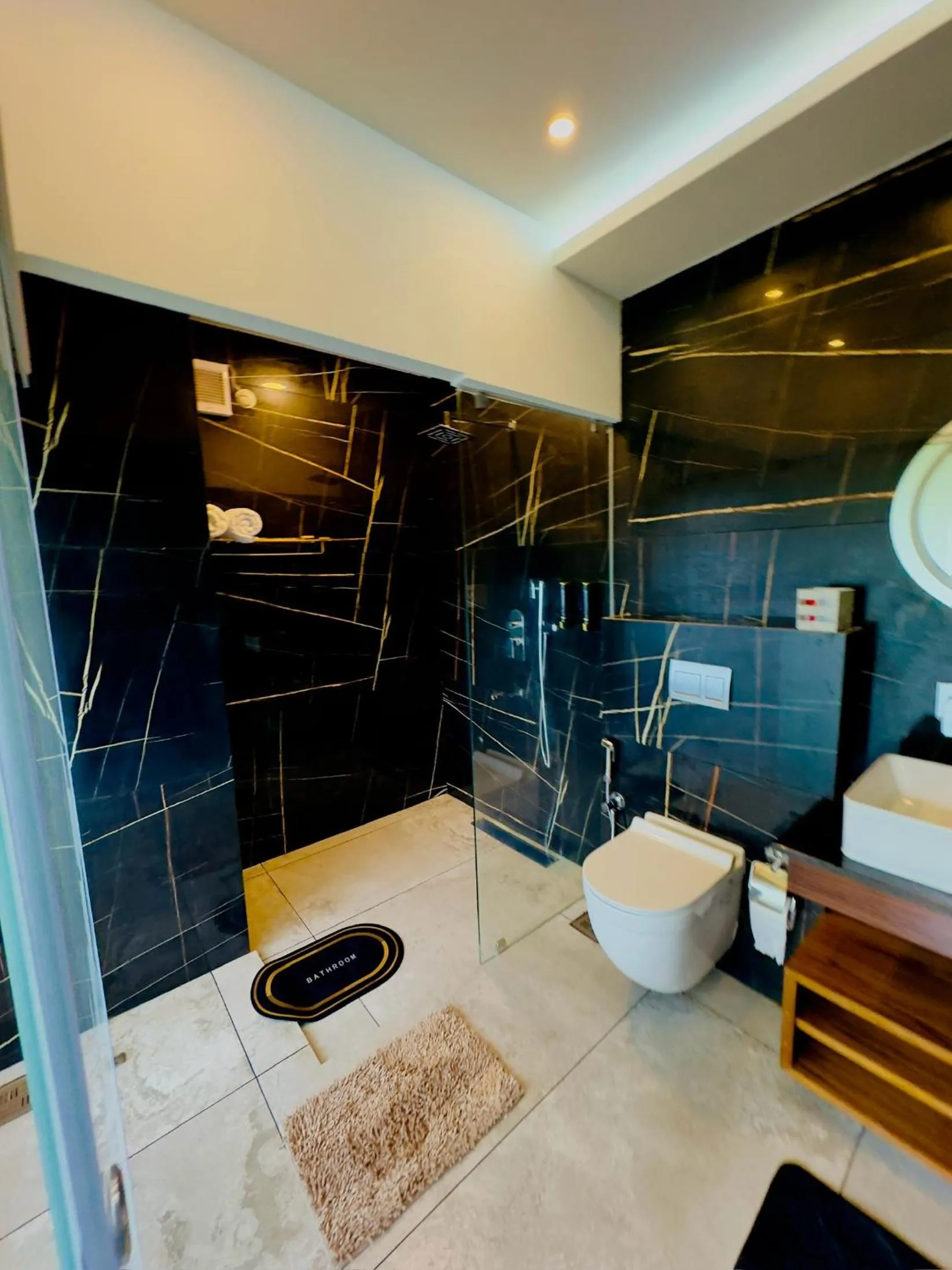 Bathroom in Misty Wonders