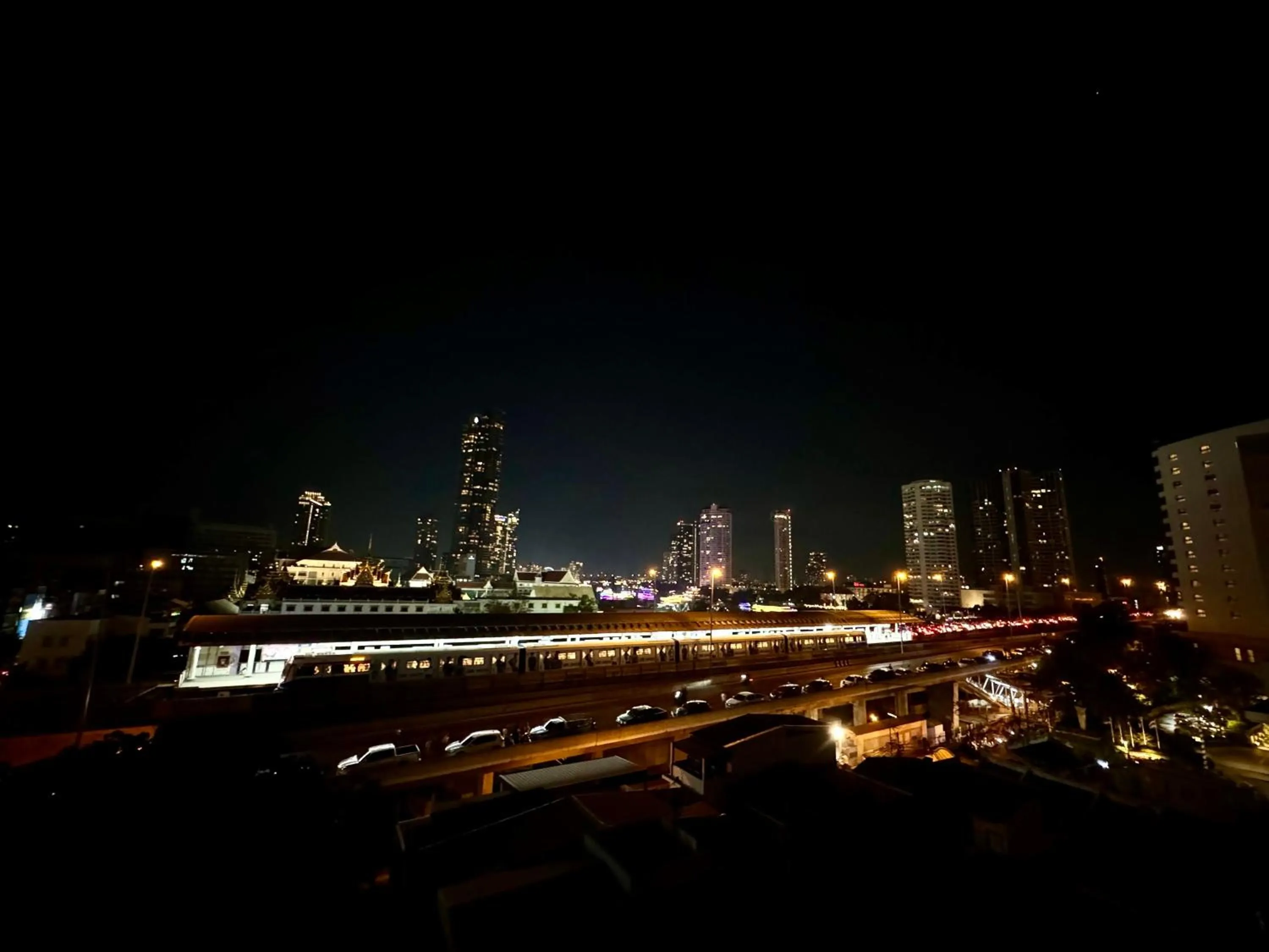 Property building in Unplugged at Bangrak Design Hostel