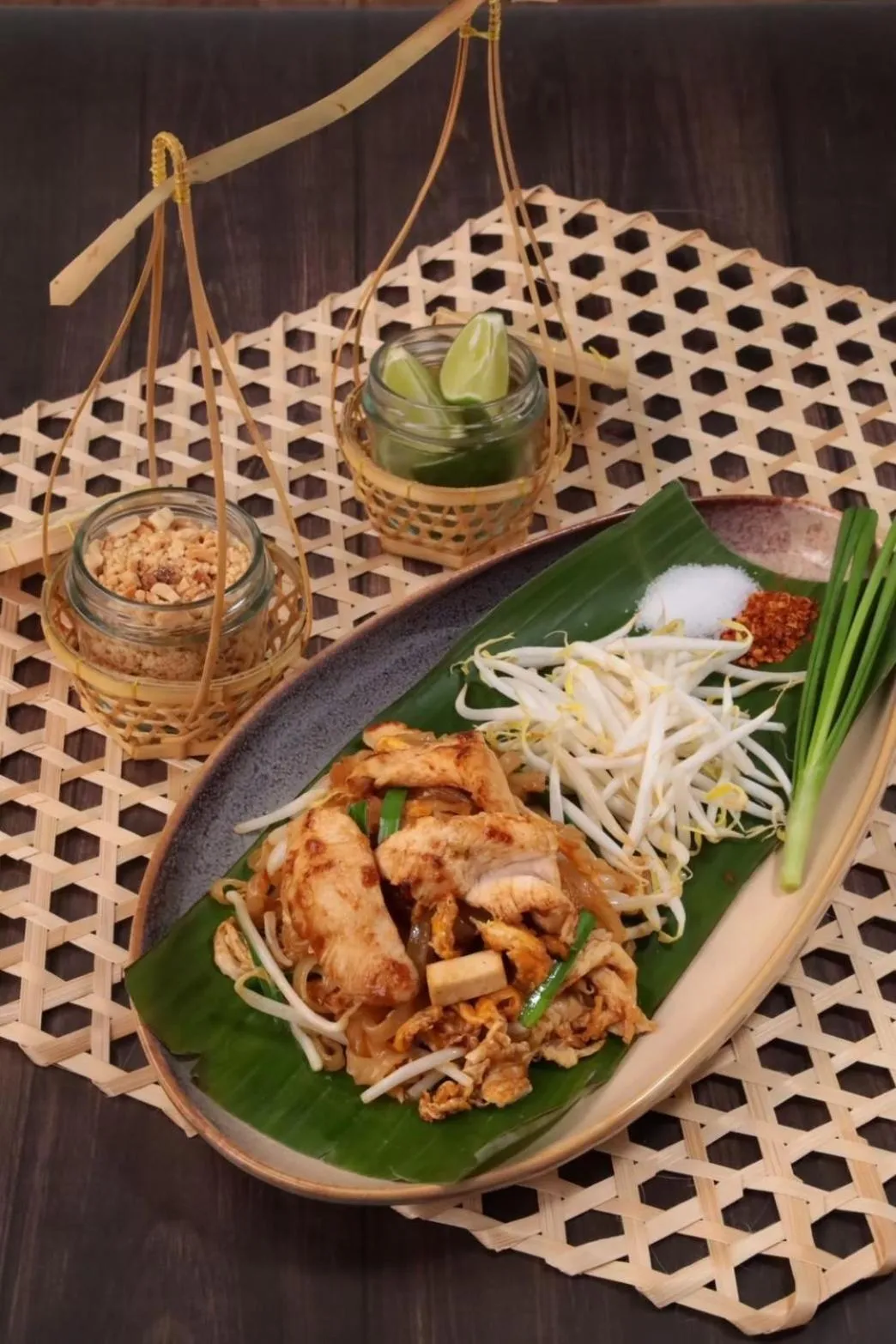 Restaurant/places to eat in Unplugged at Bangrak Design Hostel