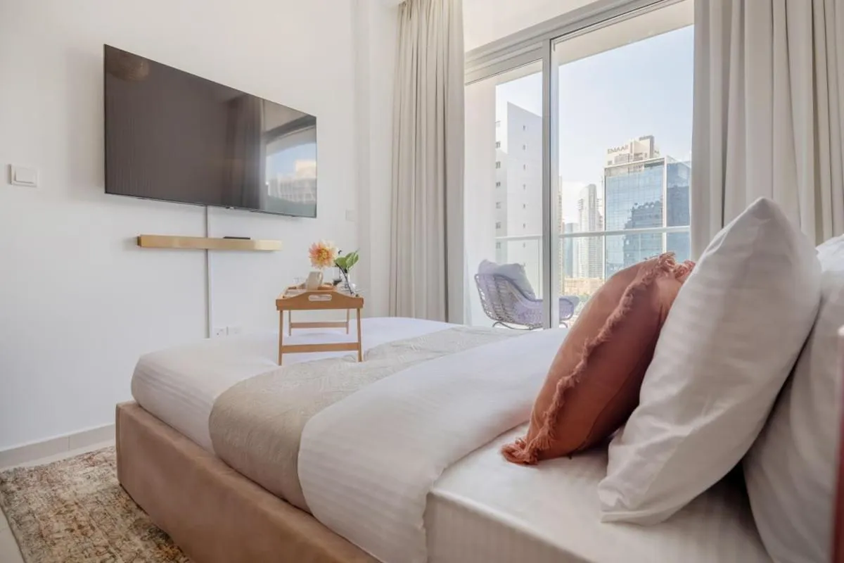 Bed in Frank Porter - Vera Residence