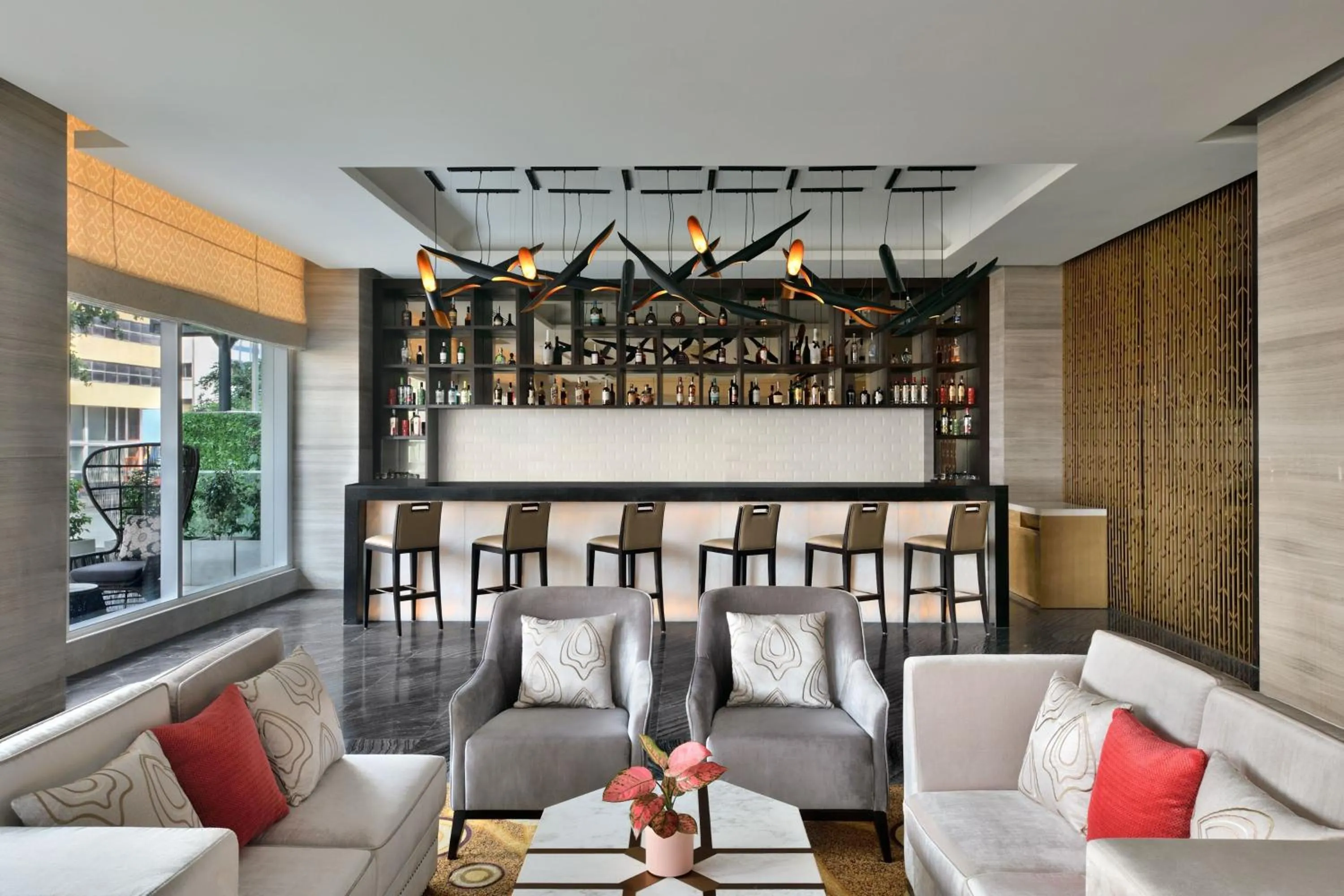 Lounge or bar in Sheraton Colombo Hotel