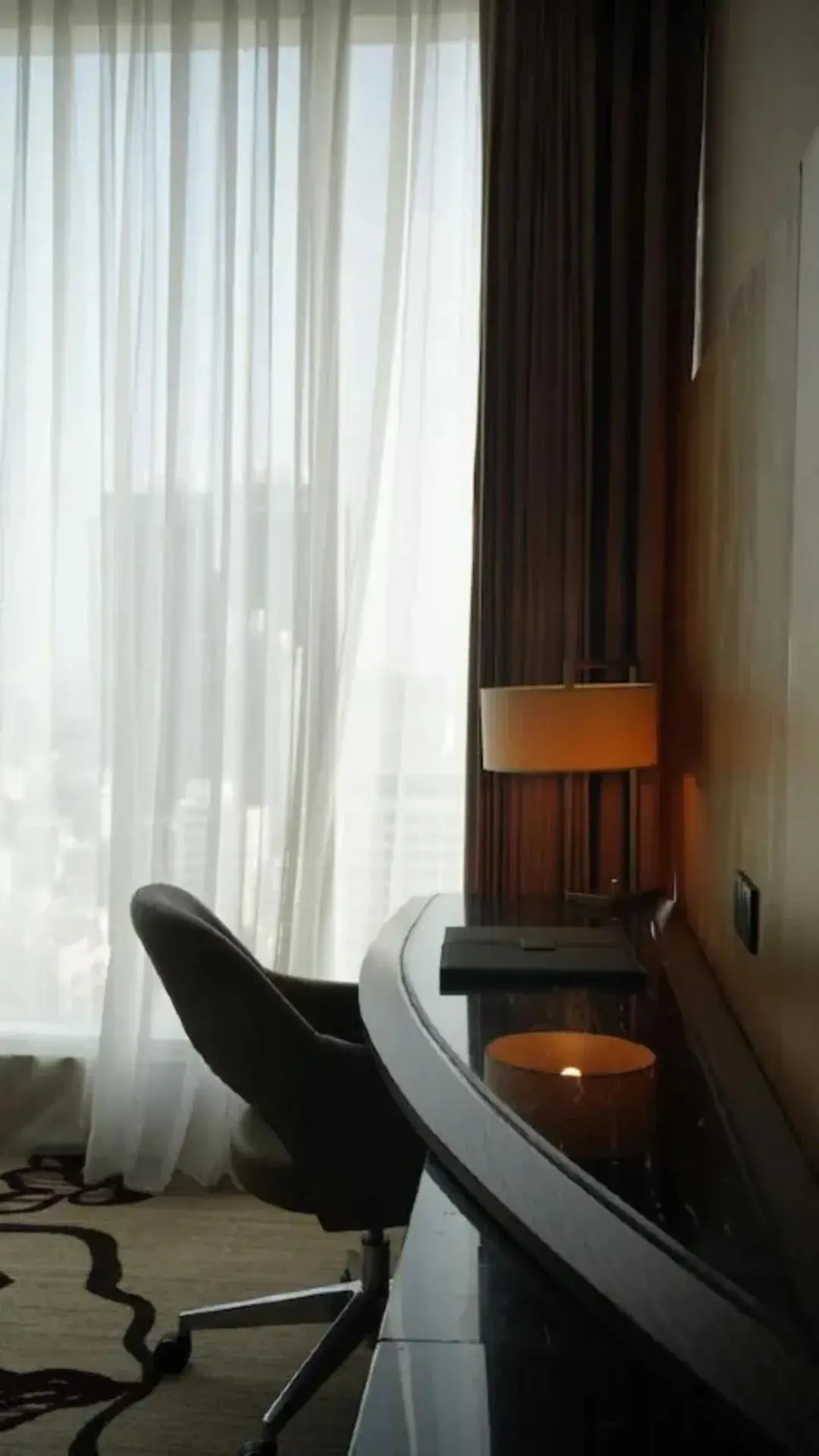 Deluxe Twin Room with Ocean View with 15% spa discount per room + 15% F&B discount per room + Early check in and Late Checkout subject to availability in Sheraton Colombo Hotel Deluxe Twin Room with Ocean View with 15% spa discount per room + 15% F&B discount per room + Early check in and Late Checkout subject to availability in Sheraton Colombo Hotel