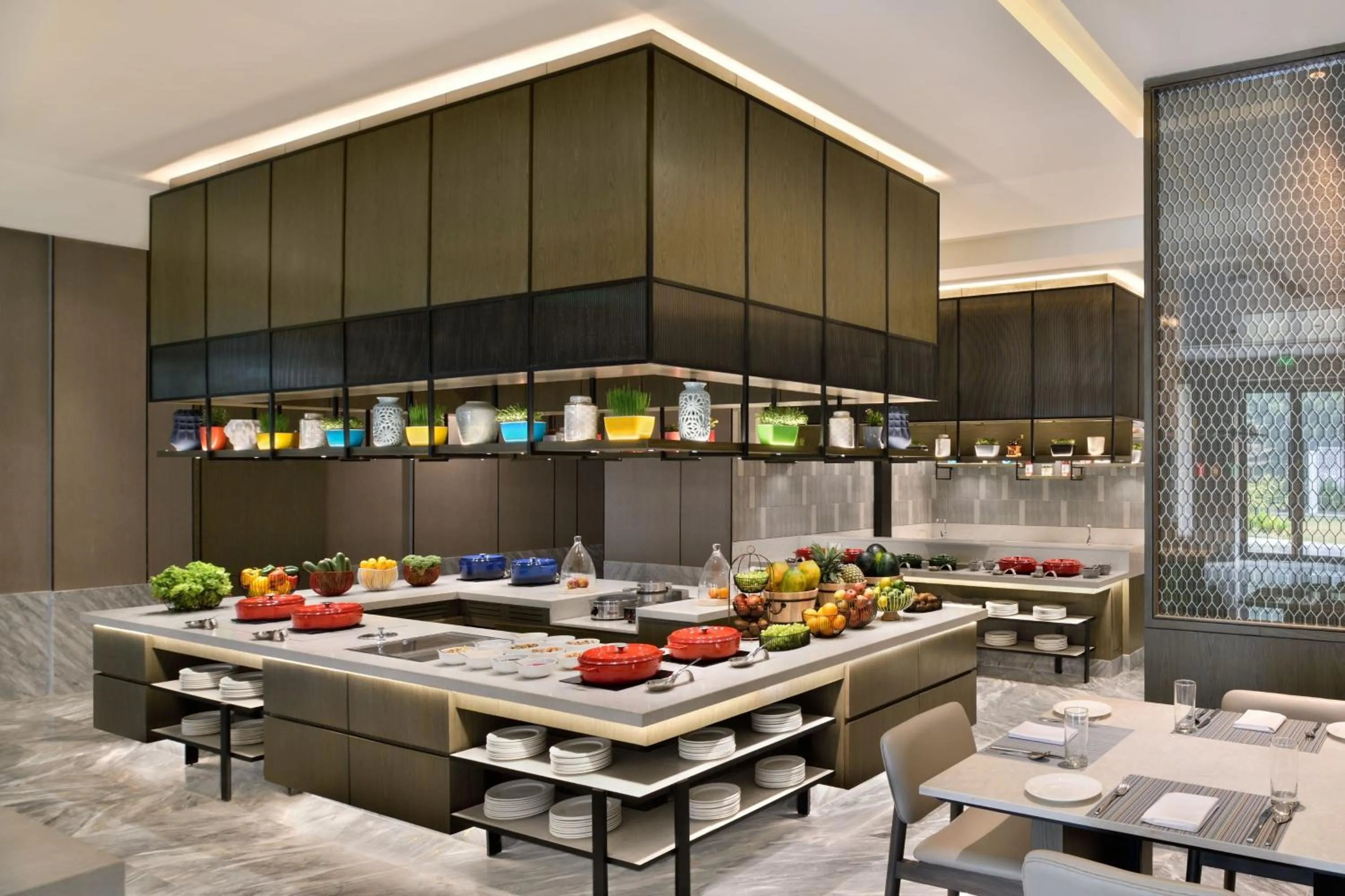 Kitchen or kitchenette in Courtyard by Marriott Gorakhpur