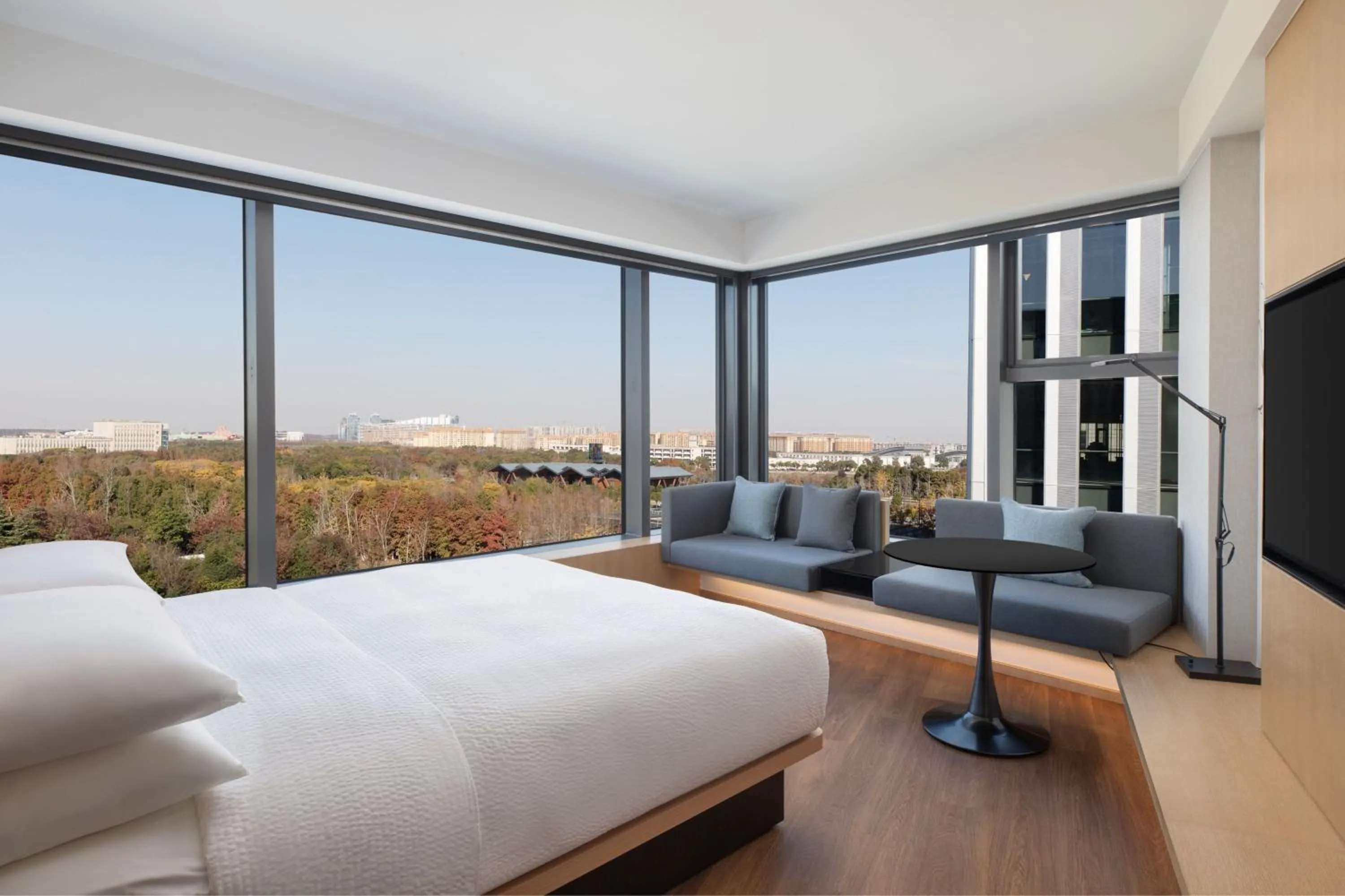 Photo of the whole room, Bed in Fairfield by Marriott Shanghai Lingang Special Area