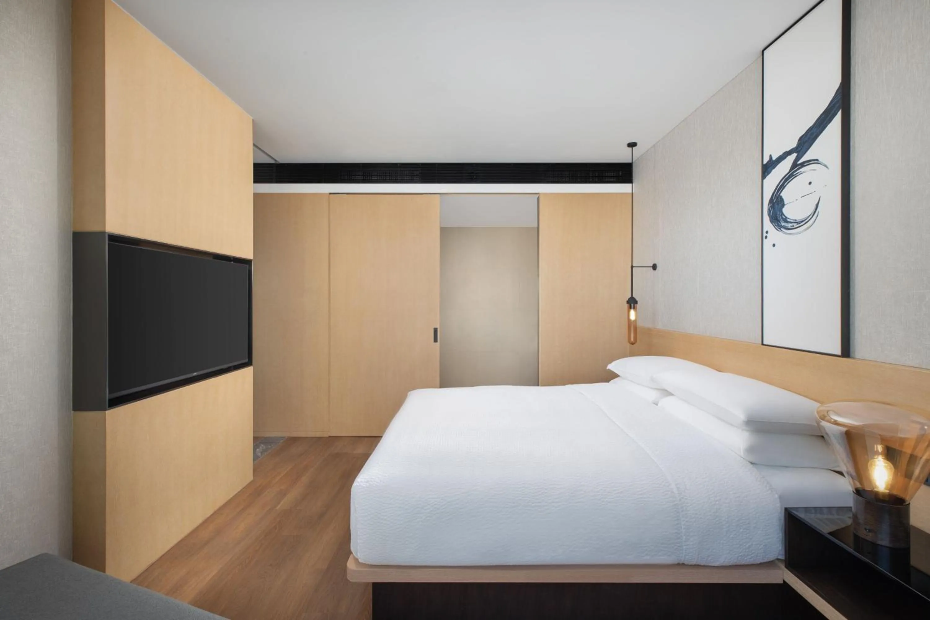 Photo of the whole room, Bed in Fairfield by Marriott Shanghai Lingang Special Area