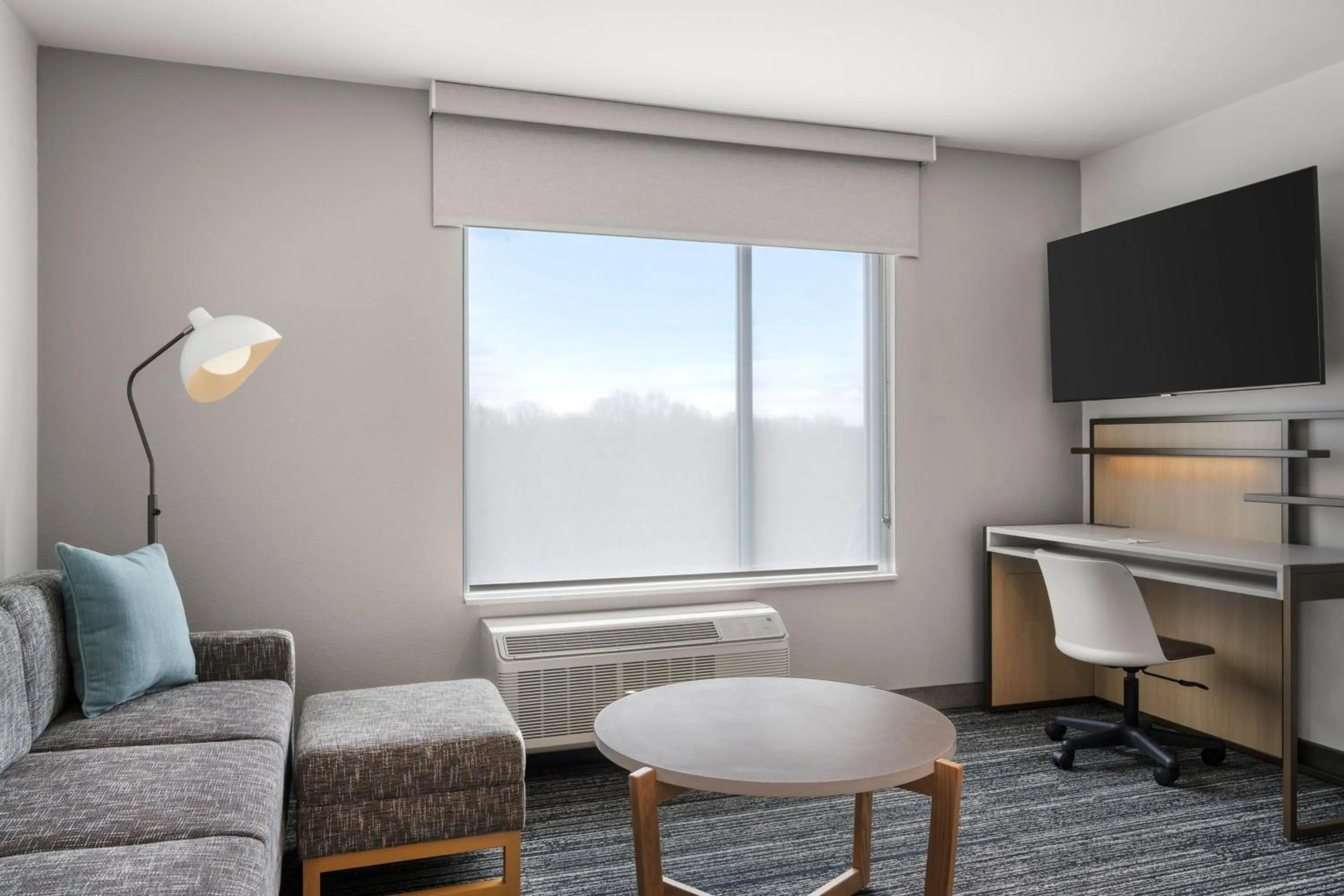 Living room in TownePlace Suites by Marriott Wentzville