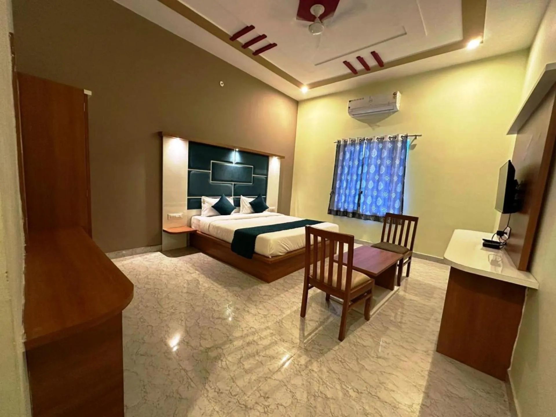 Bed in Savitri Valley Resort A Luxury Resort