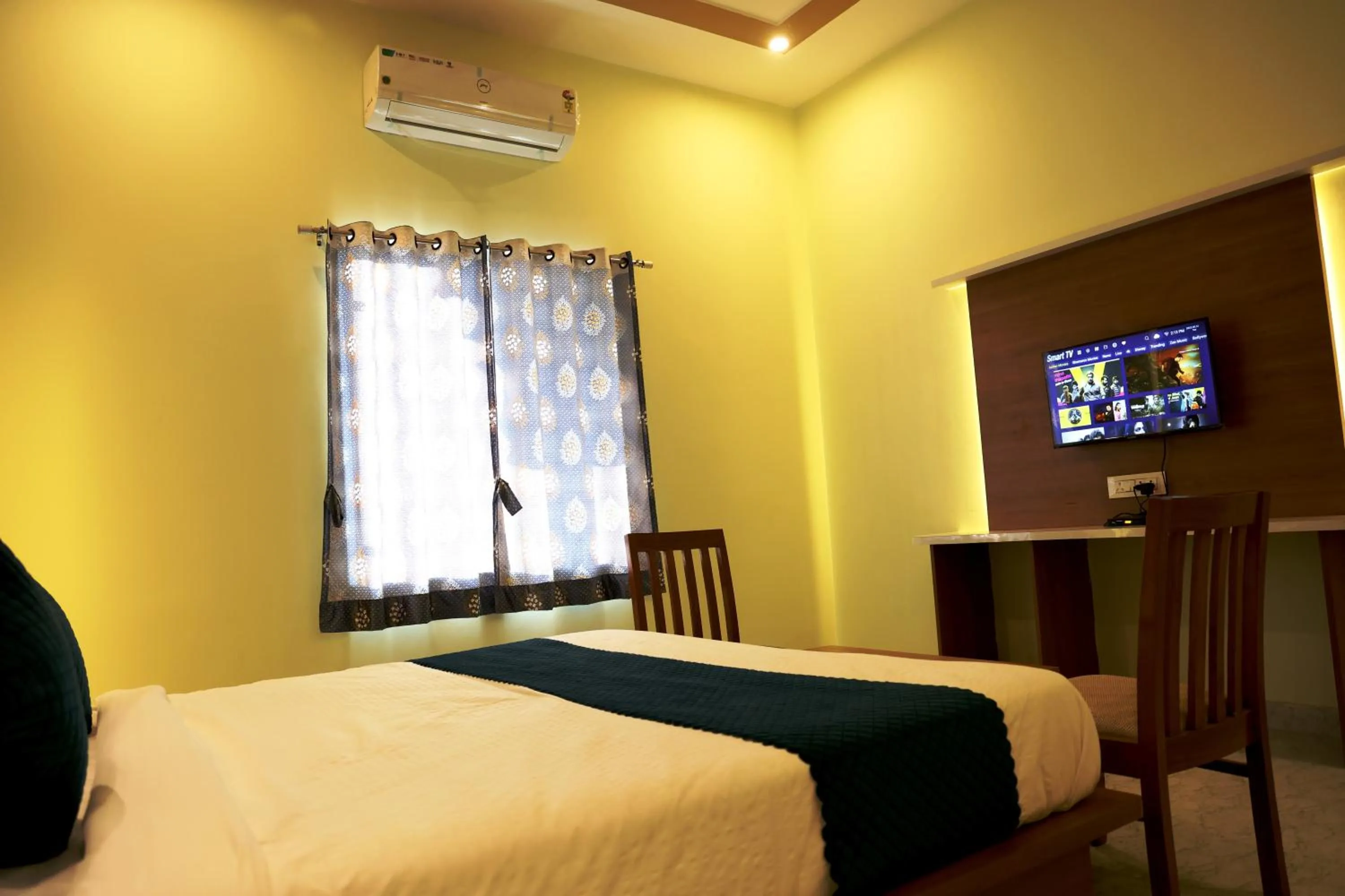 Bed in Savitri Valley Resort A Luxury Resort