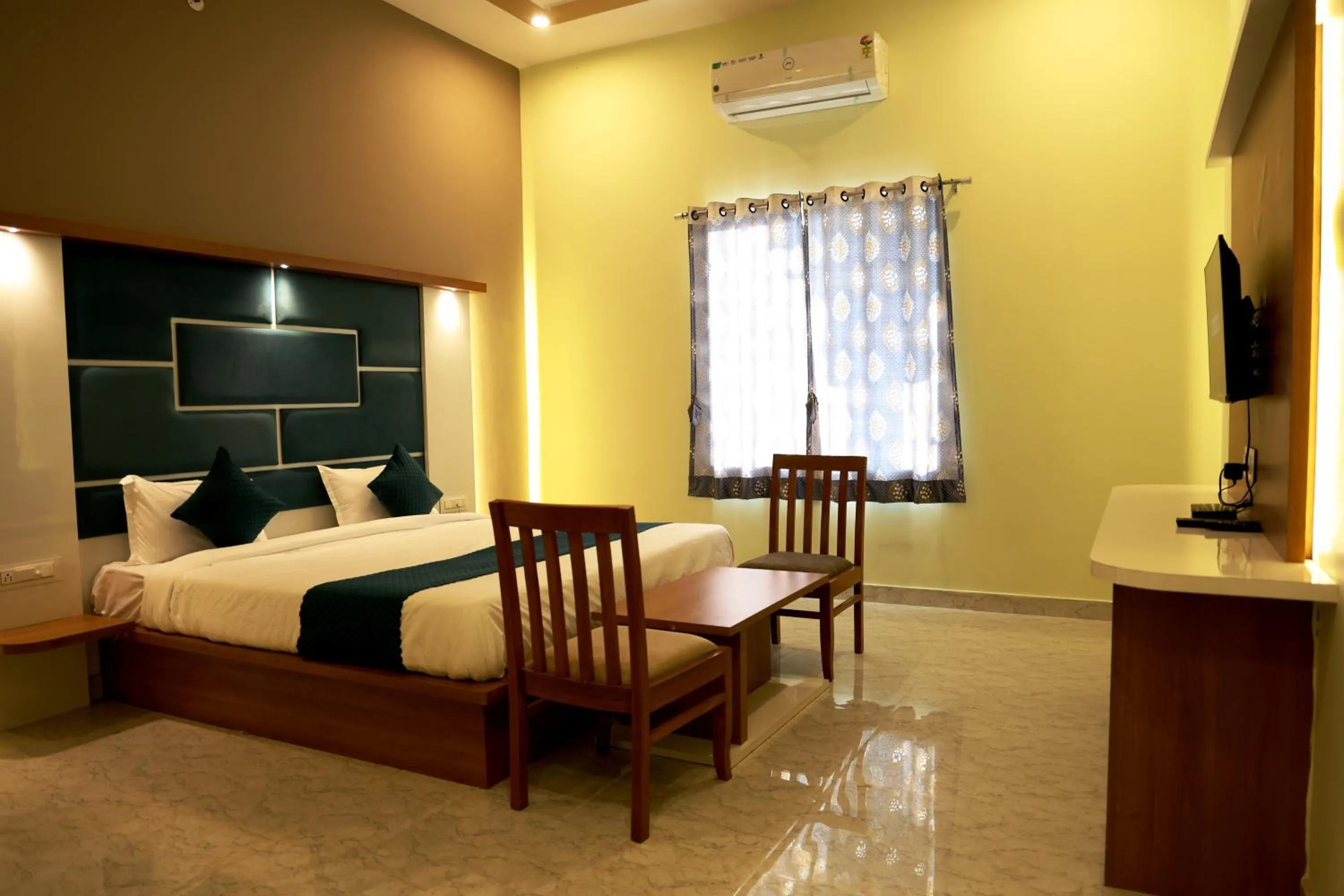 Bed in Savitri Valley Resort A Luxury Resort