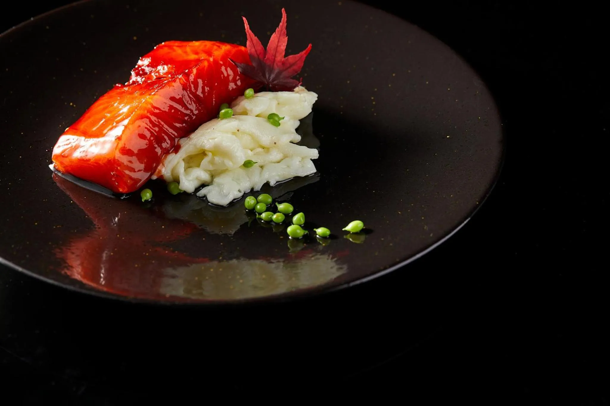 Restaurant/places to eat in Crowne Plaza Ezhou by IHG