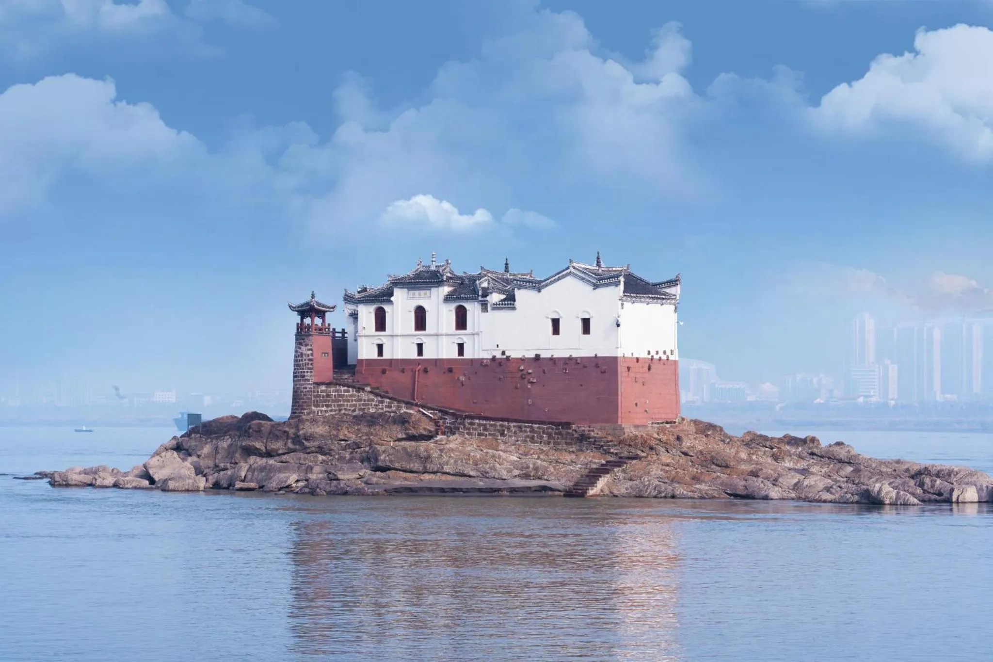 Nearby landmark in Crowne Plaza Ezhou by IHG