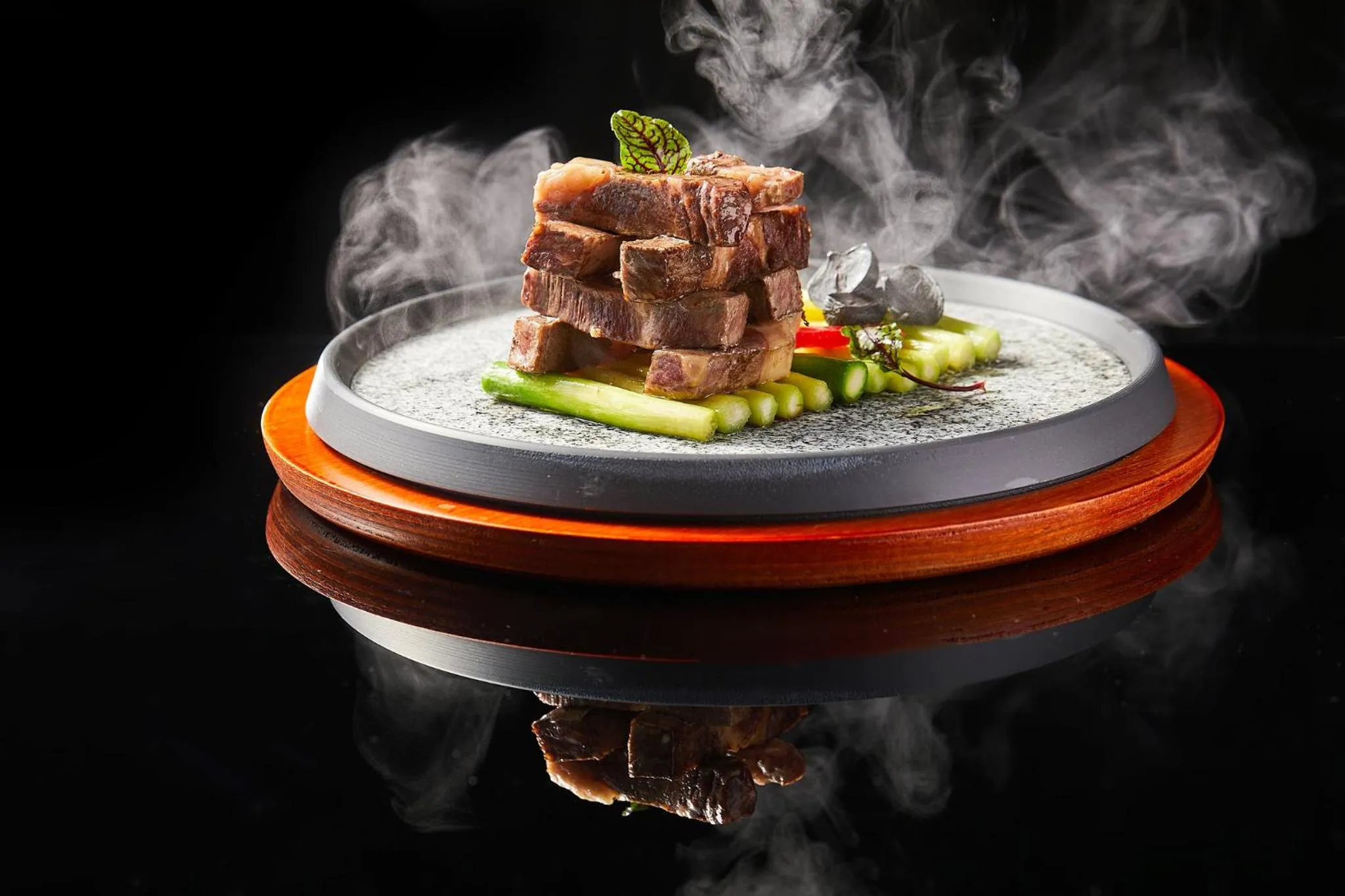 Restaurant/places to eat in Crowne Plaza Ezhou by IHG