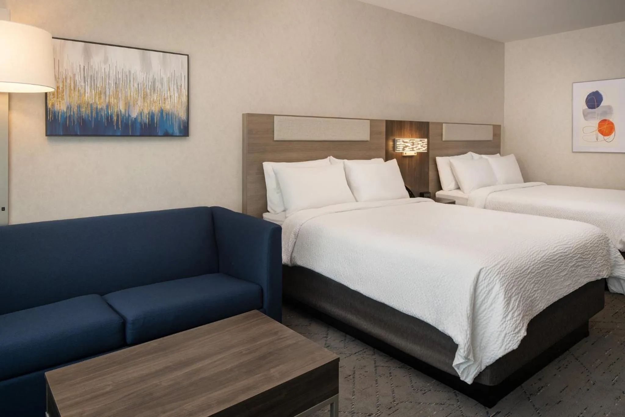 Bedroom, Bed in Holiday Inn Express & Suites Fresno Airport by IHG