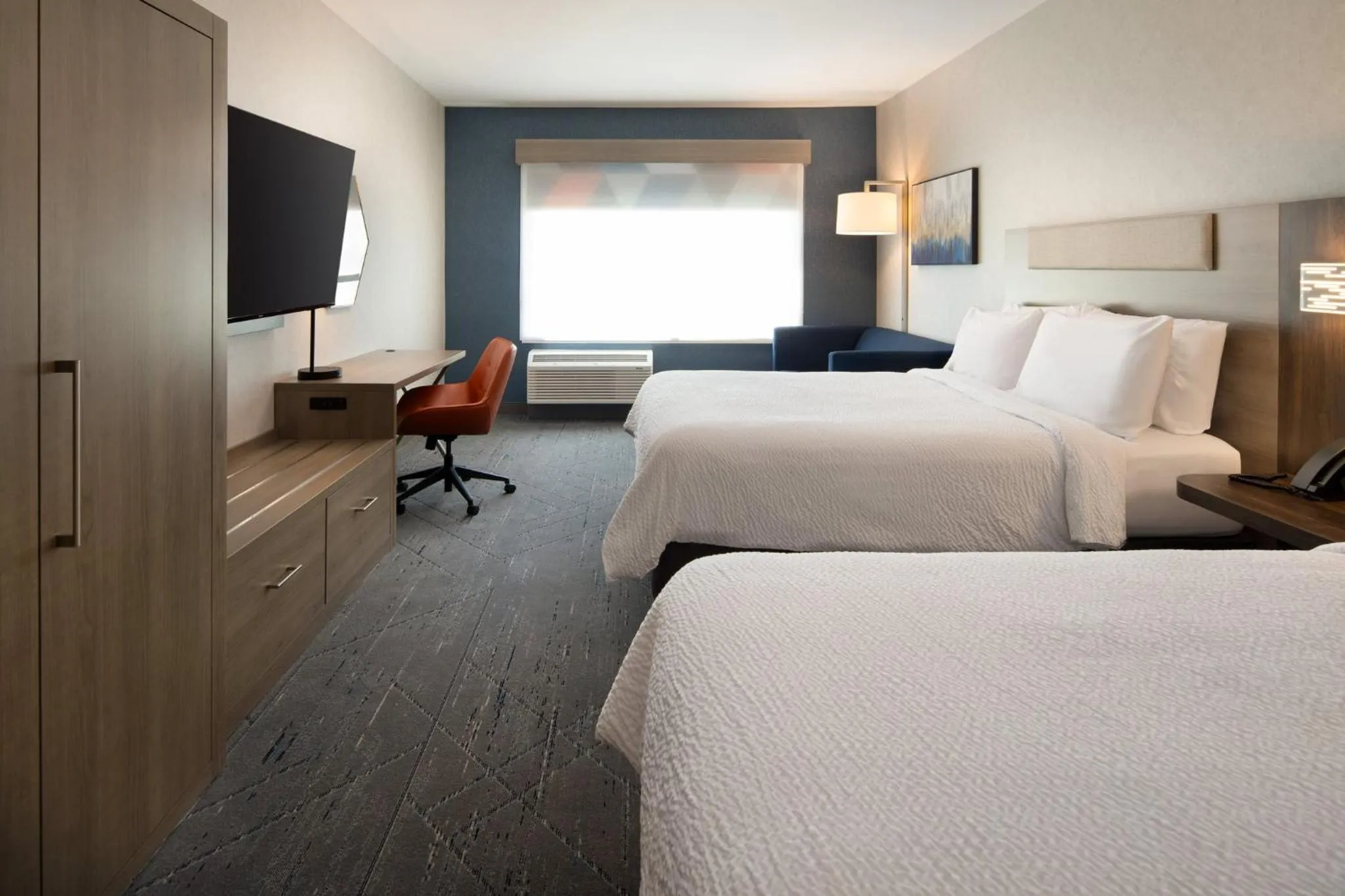 Photo of the whole room, Bed in Holiday Inn Express & Suites Fresno Airport by IHG