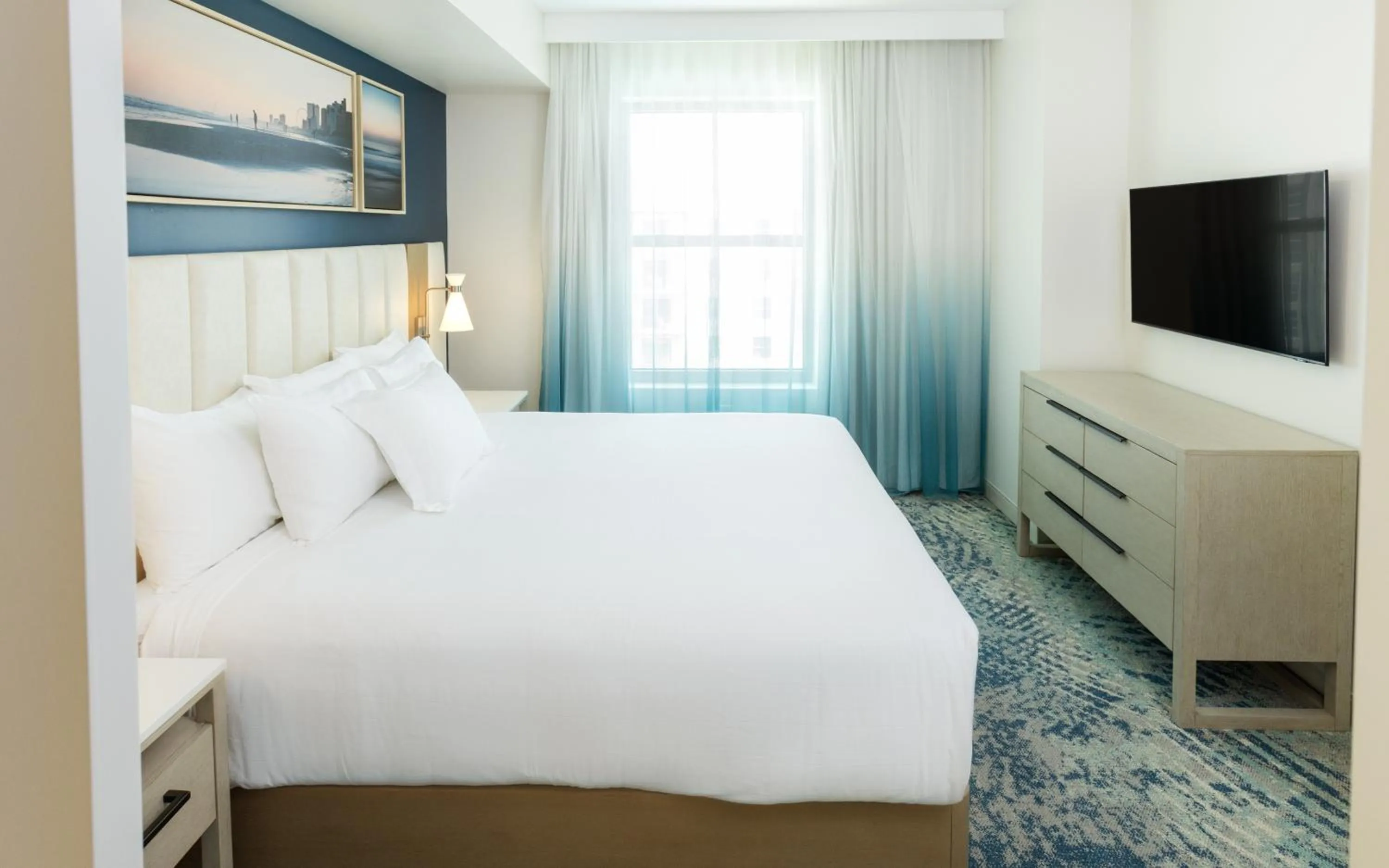 Bed in Holiday Inn Club Vacations Myrtle Beach Oceanfront