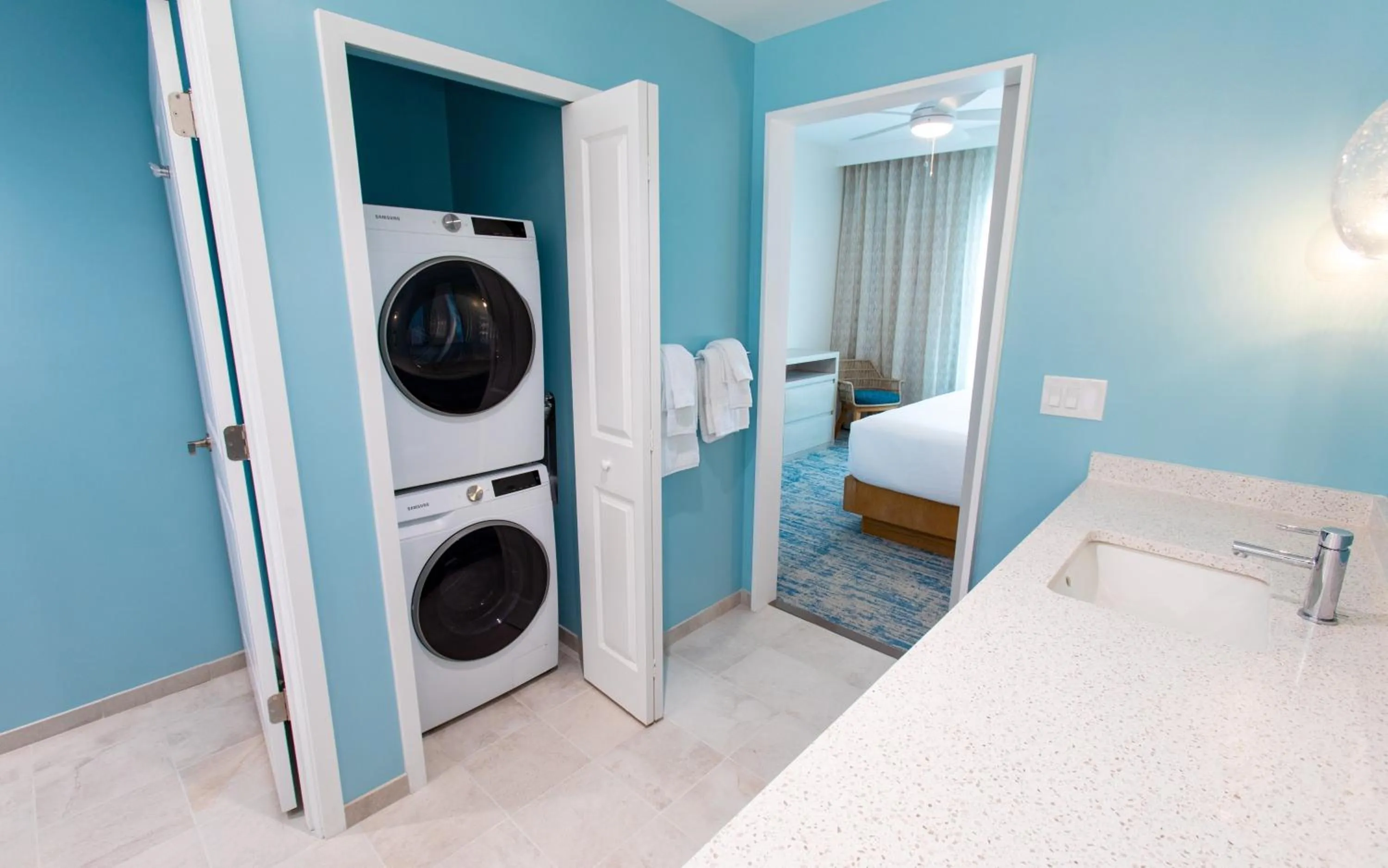 Bed in Holiday Inn Club Vacations Myrtle Beach Oceanfront