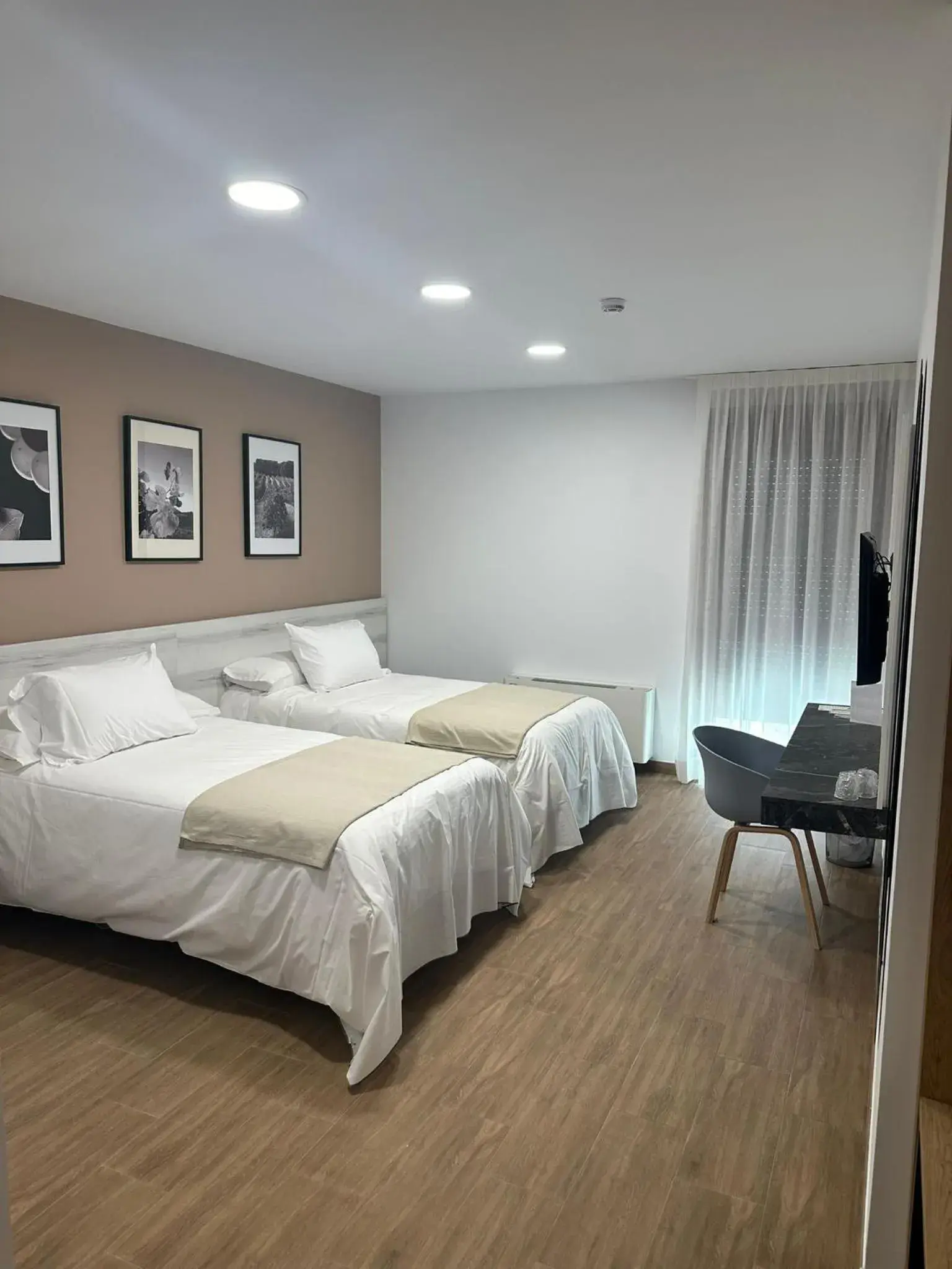 Deluxe Twin Room in La Hospedería - El Provencio Deluxe Twin Room in La Hospedería - El Provencio