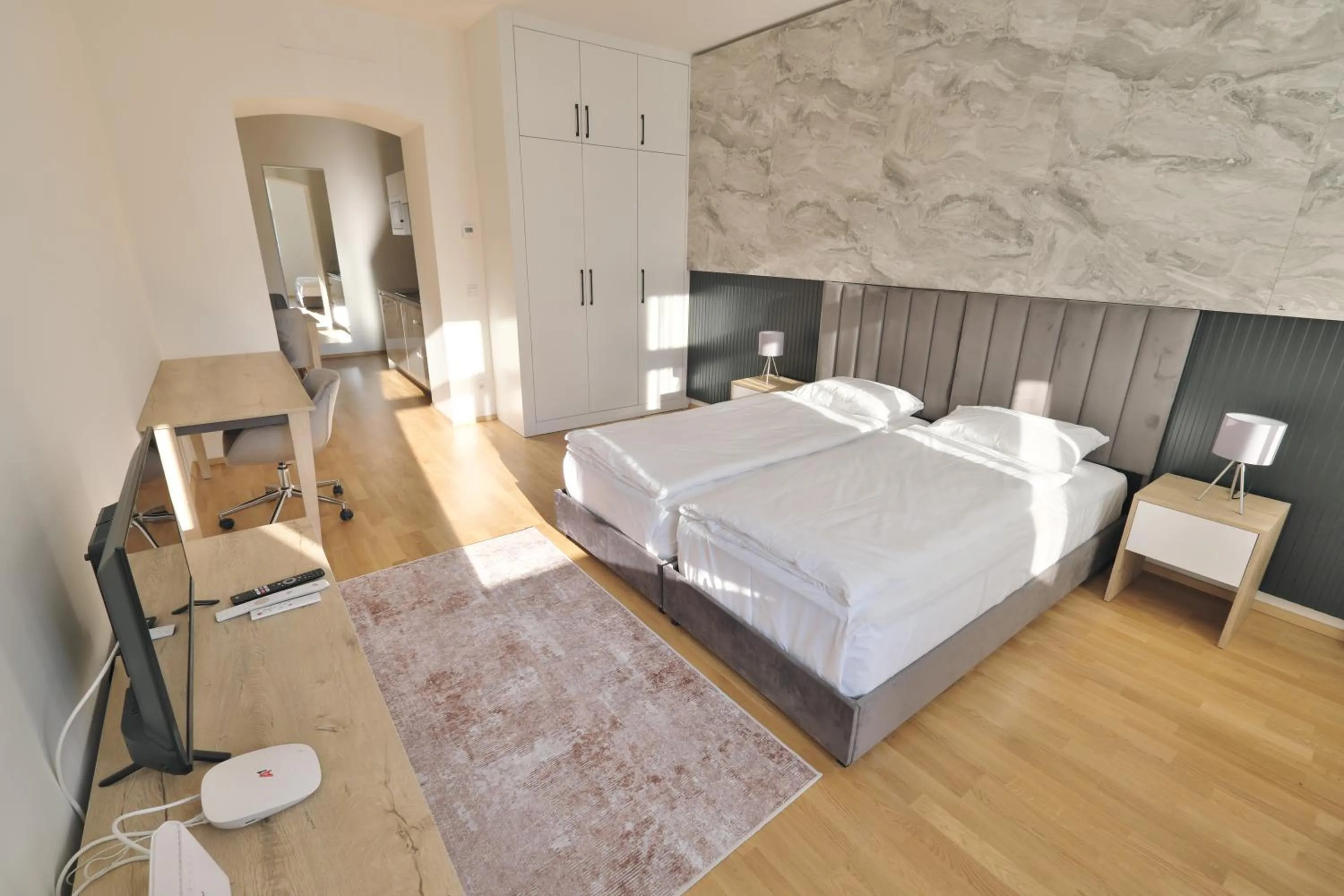 Deluxe Double Studio - single occupancy in Vienna Lotus Apartments