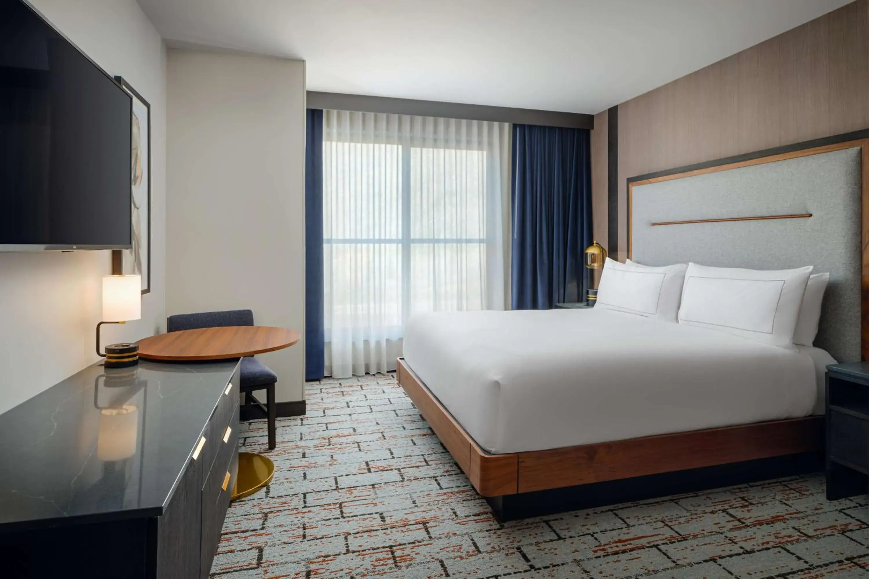 King Room in The Hoffmann Hotel Basalt Aspen Tapestry Collection Hilton King Room in The Hoffmann Hotel Basalt Aspen Tapestry Collection Hilton