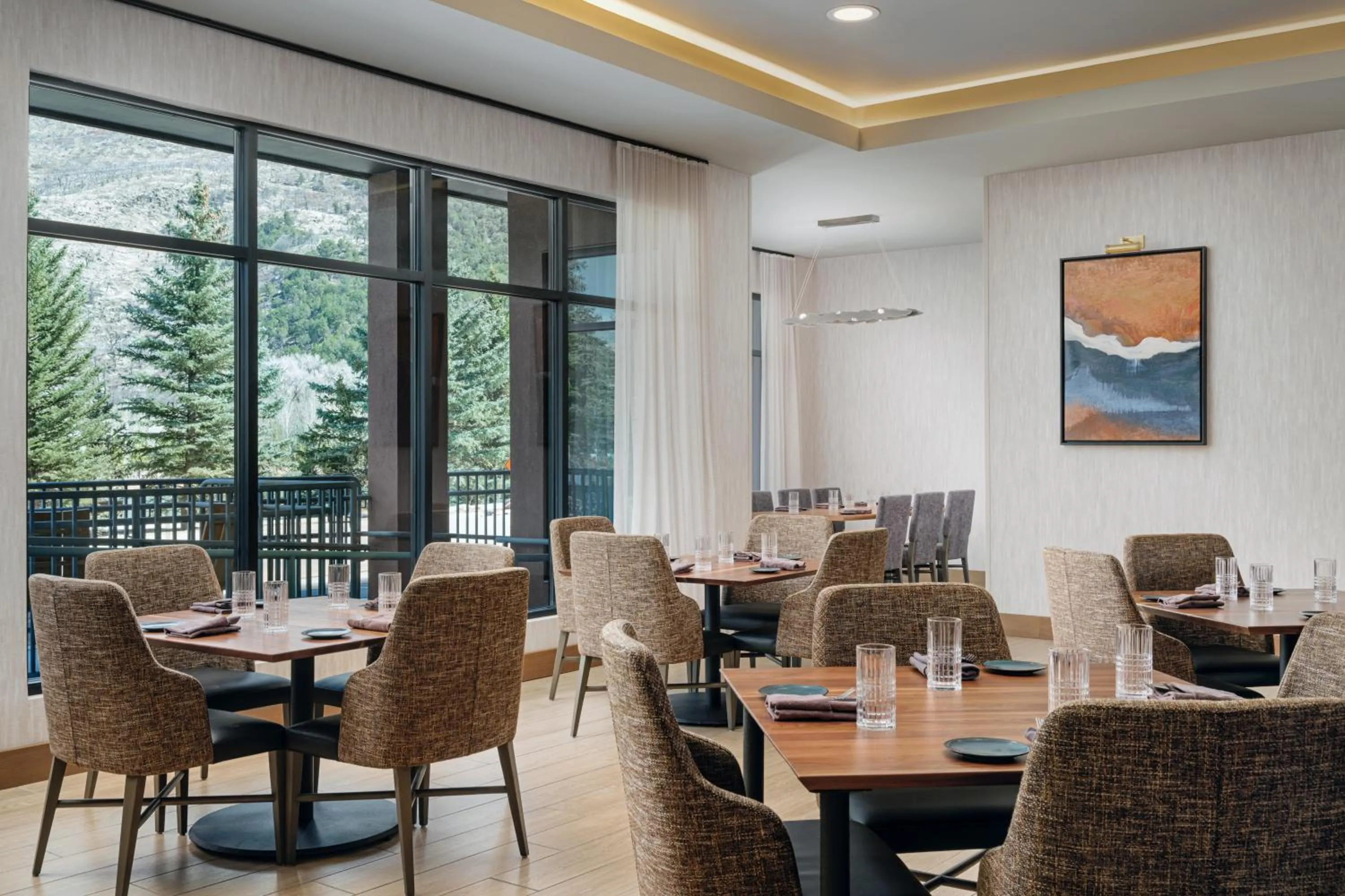 Restaurant/places to eat in The Hoffmann Hotel Basalt Aspen Tapestry Collection Hilton