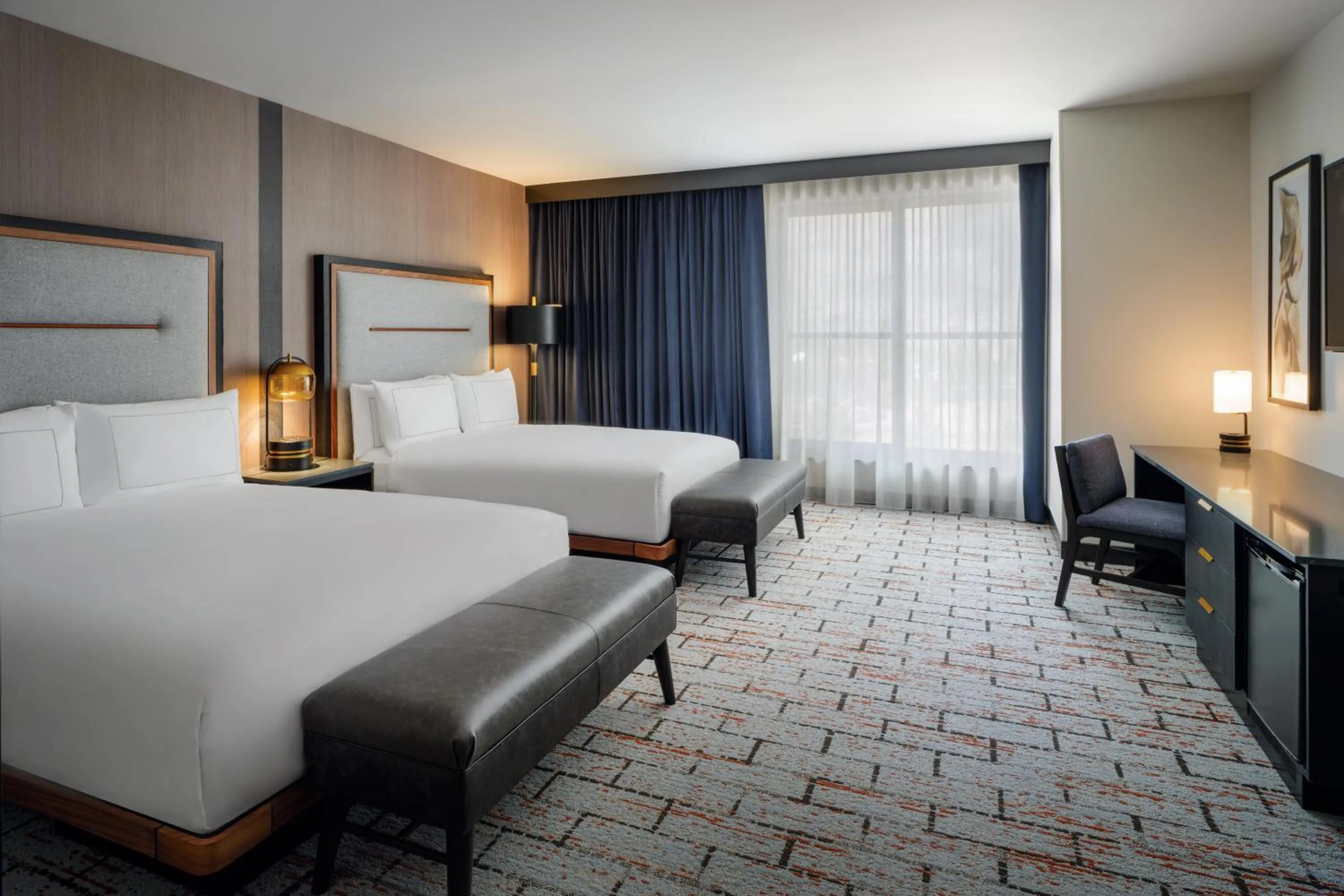 Photo of the whole room, Bed in The Hoffmann Hotel Basalt Aspen Tapestry Collection Hilton