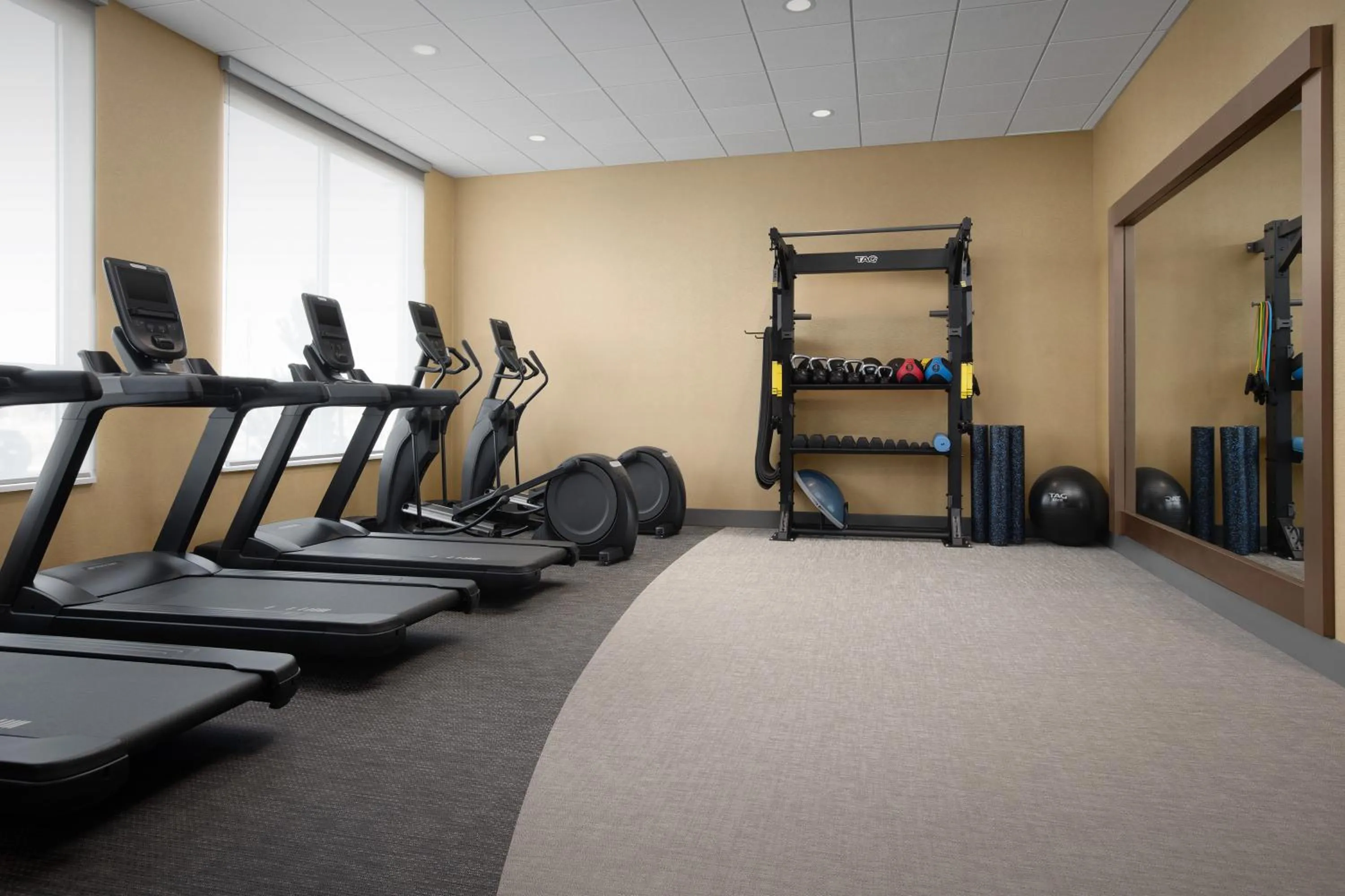 Fitness centre/facilities in Hilton Garden Inn Denver Airport Tower Road