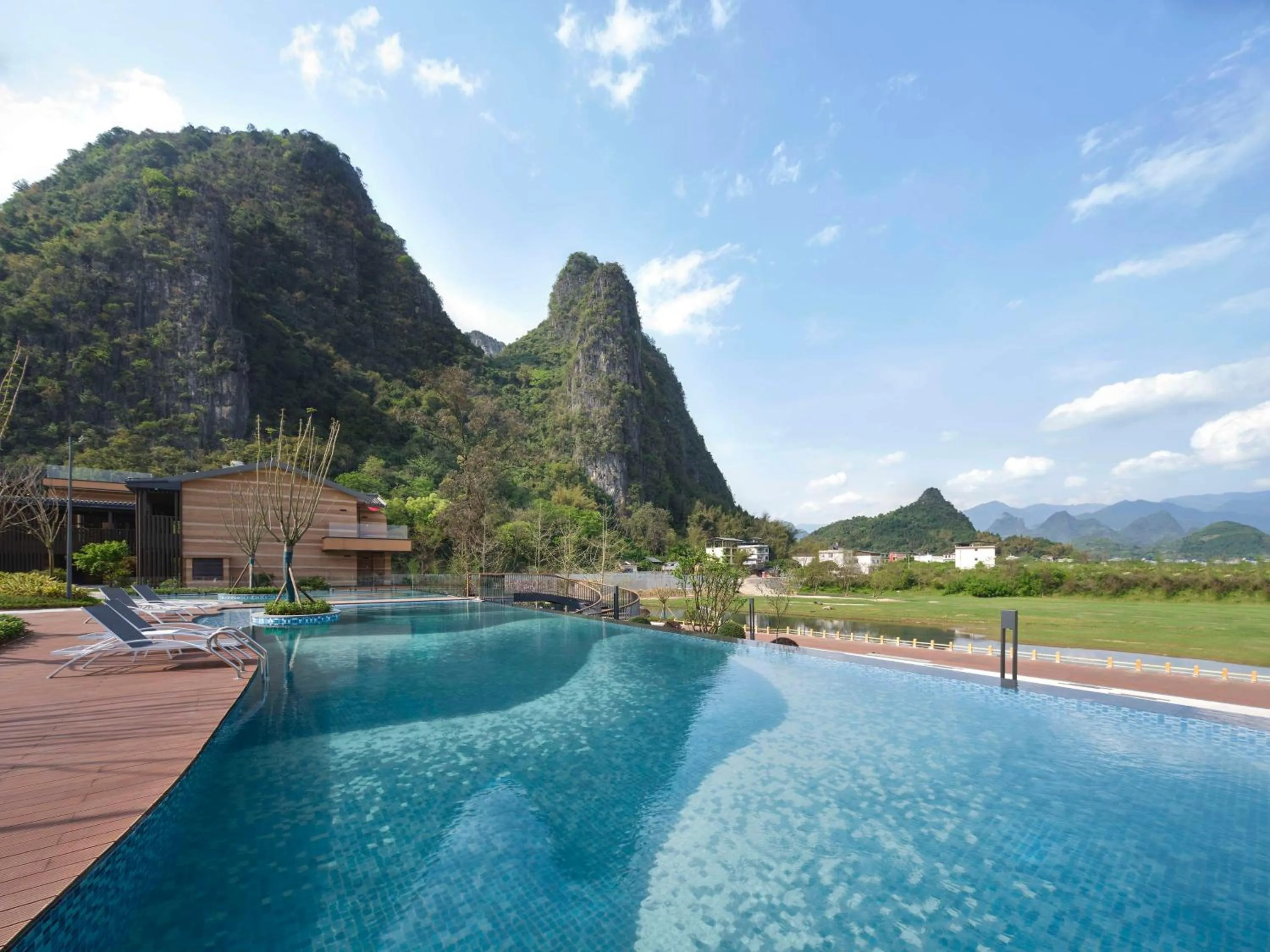 Natural landscape in Hilton Garden Inn Guilin Yangshuo