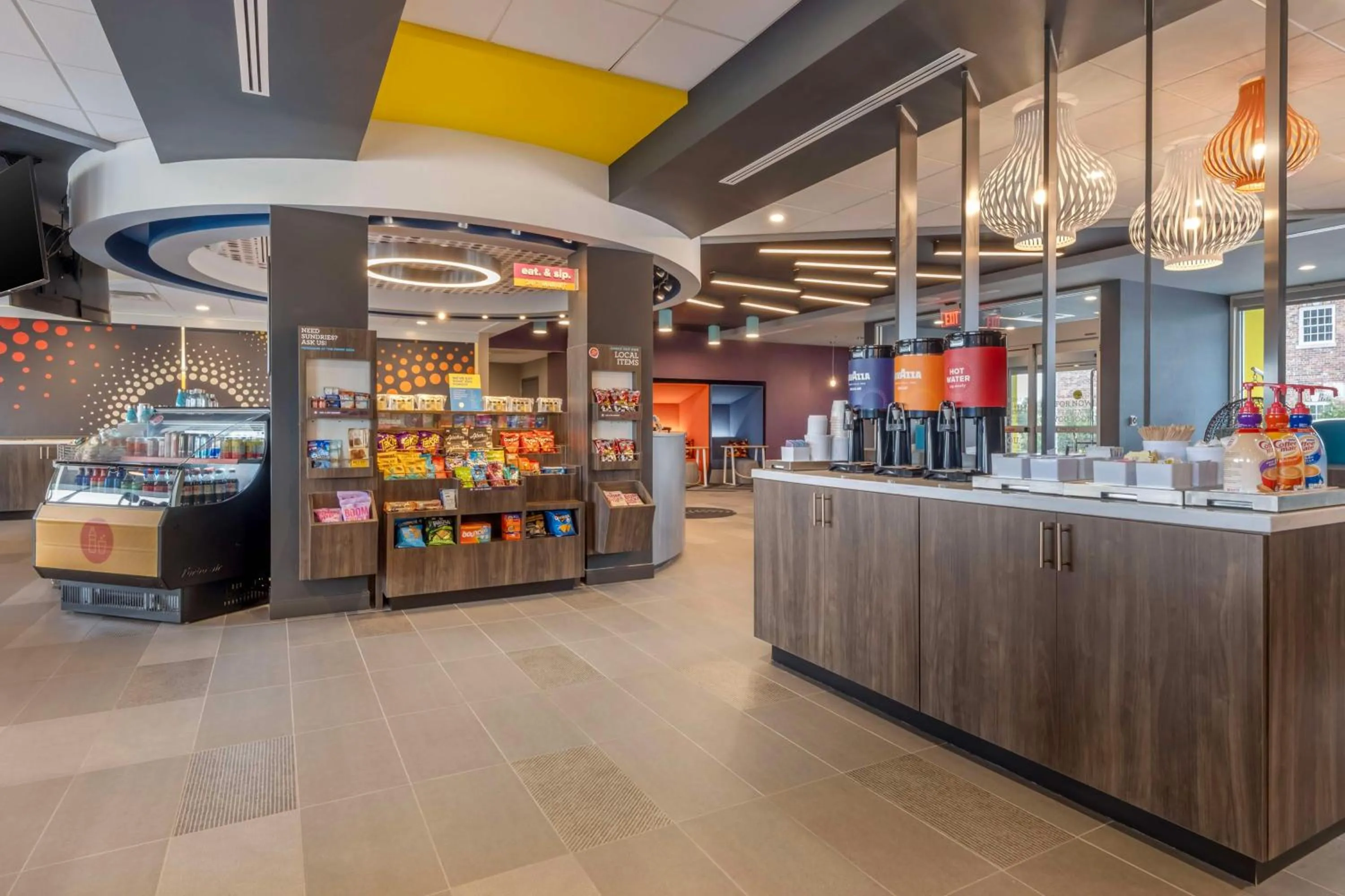 Restaurant/places to eat in Tru By Hilton Lexington Hamburg