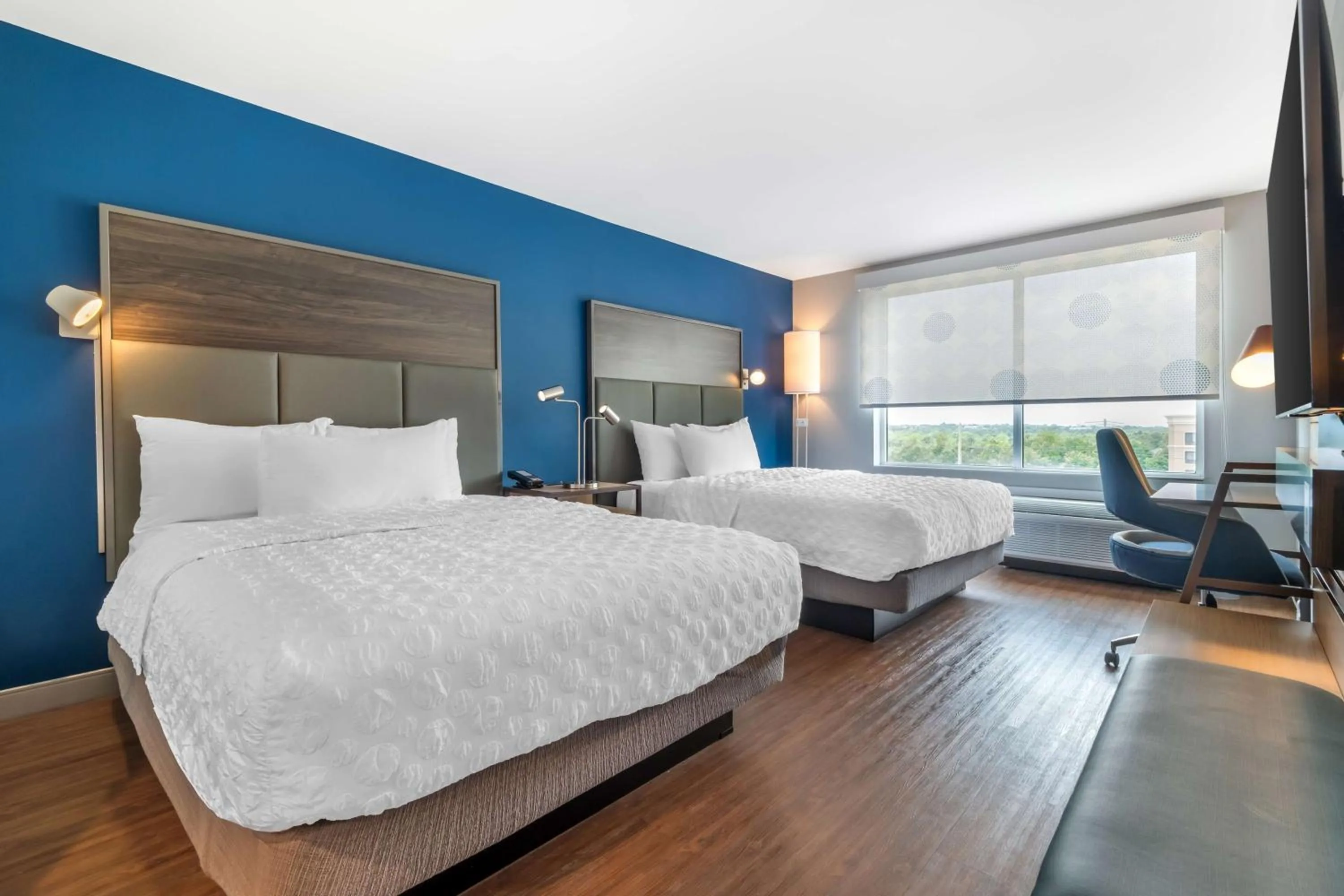 Bedroom, Bed in Tru By Hilton Lexington Hamburg