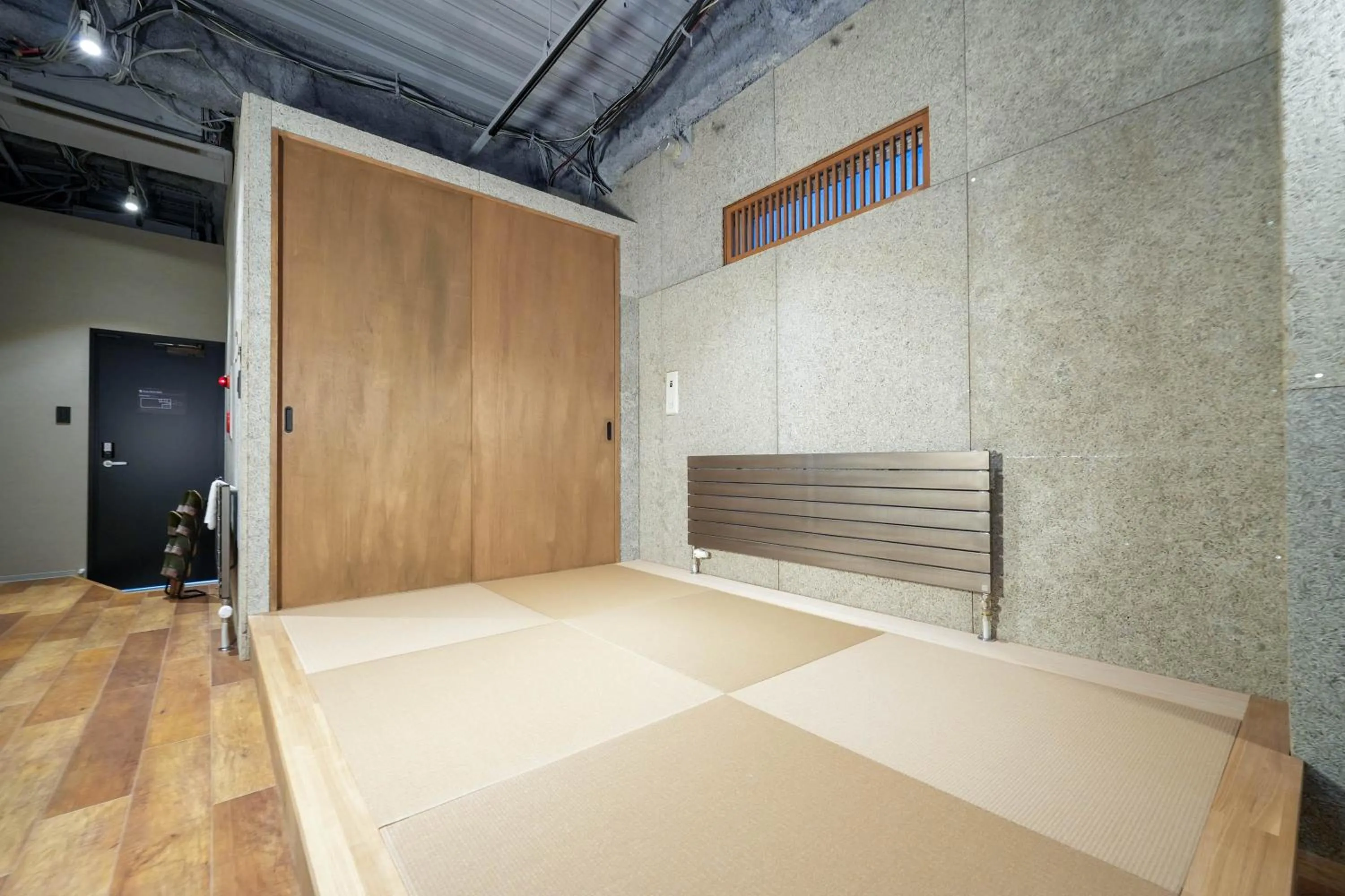 Bedroom in Green Room Hotel