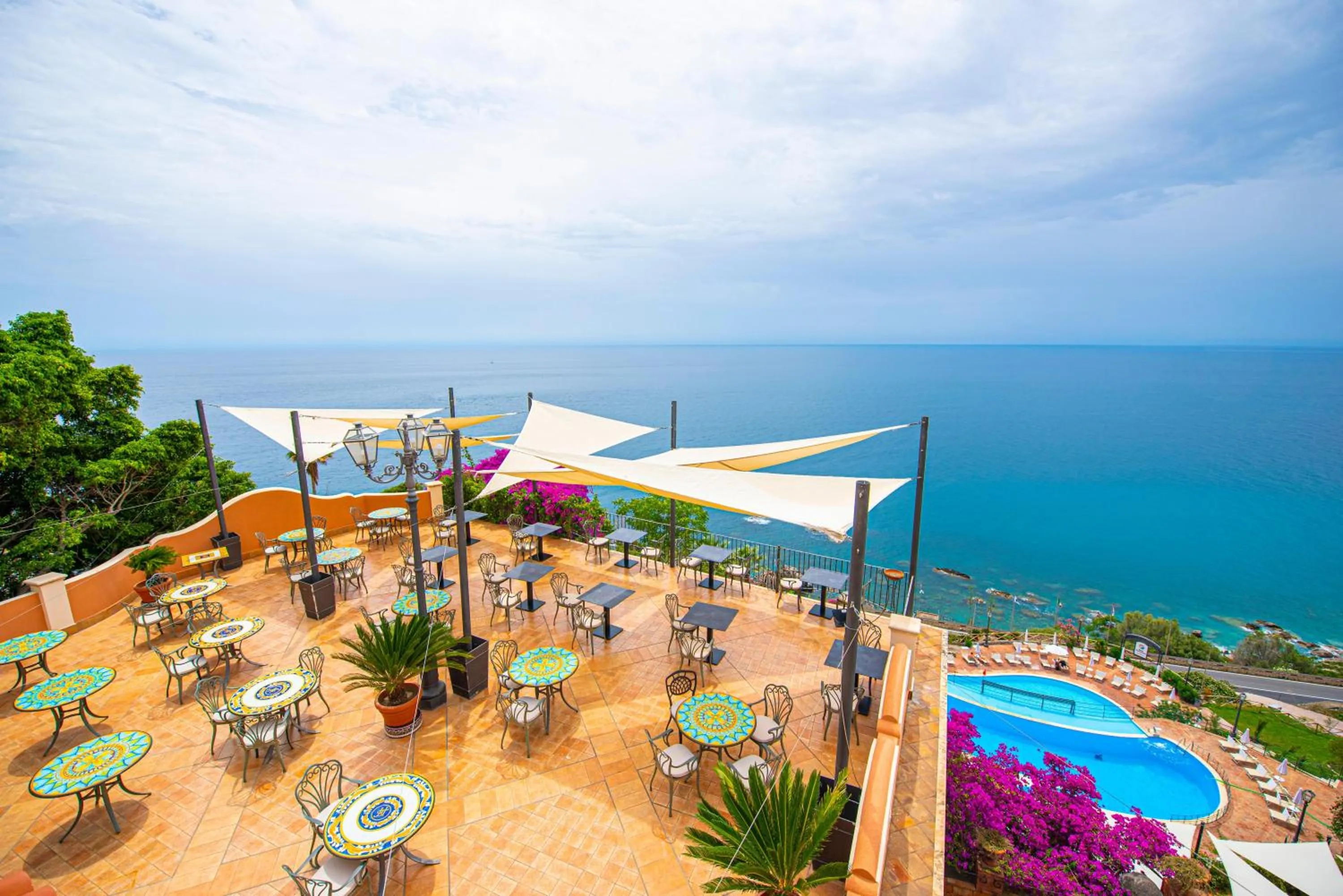 Balcony/Terrace in Baia Taormina - CDSHotels