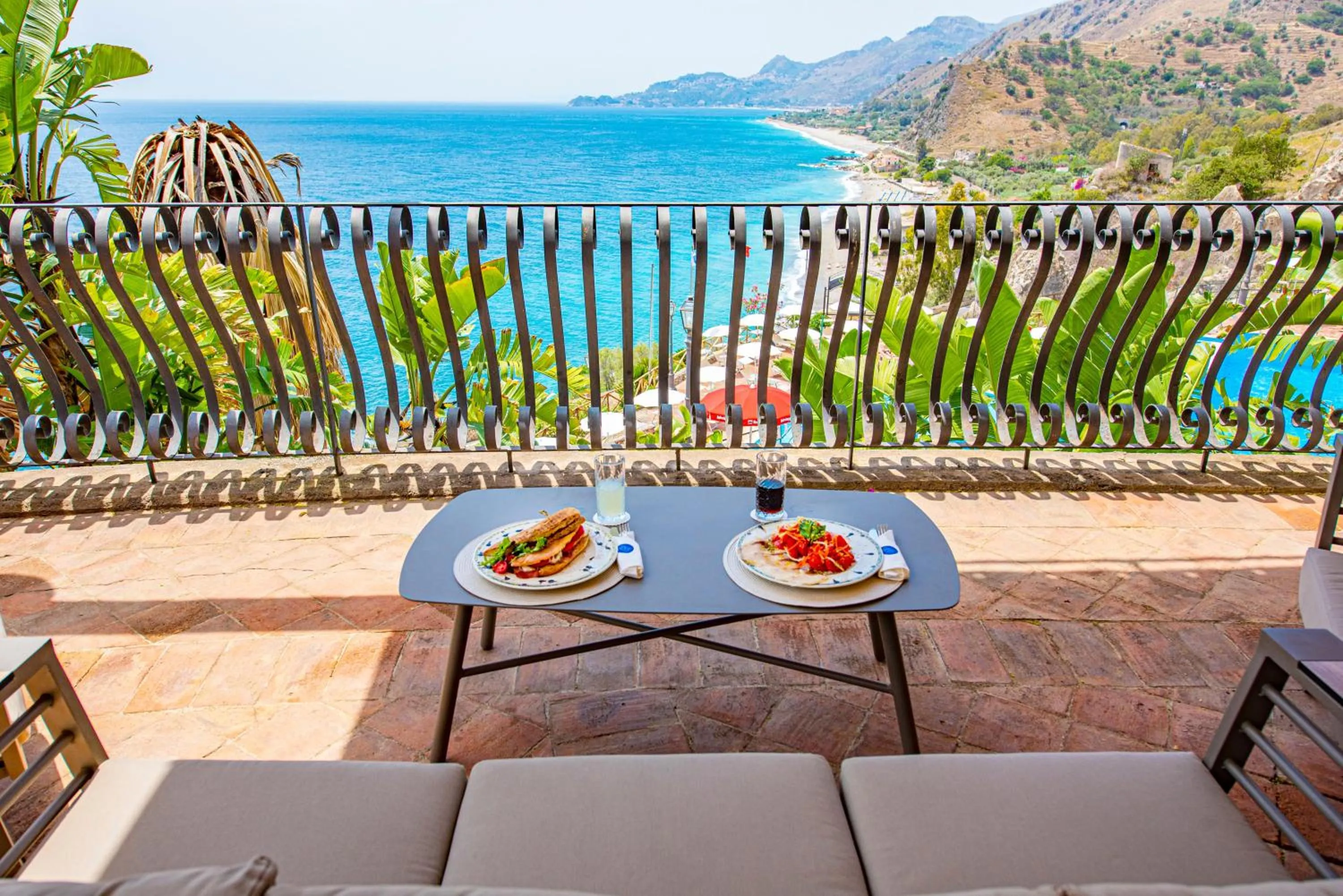 Balcony/Terrace in Baia Taormina - CDSHotels