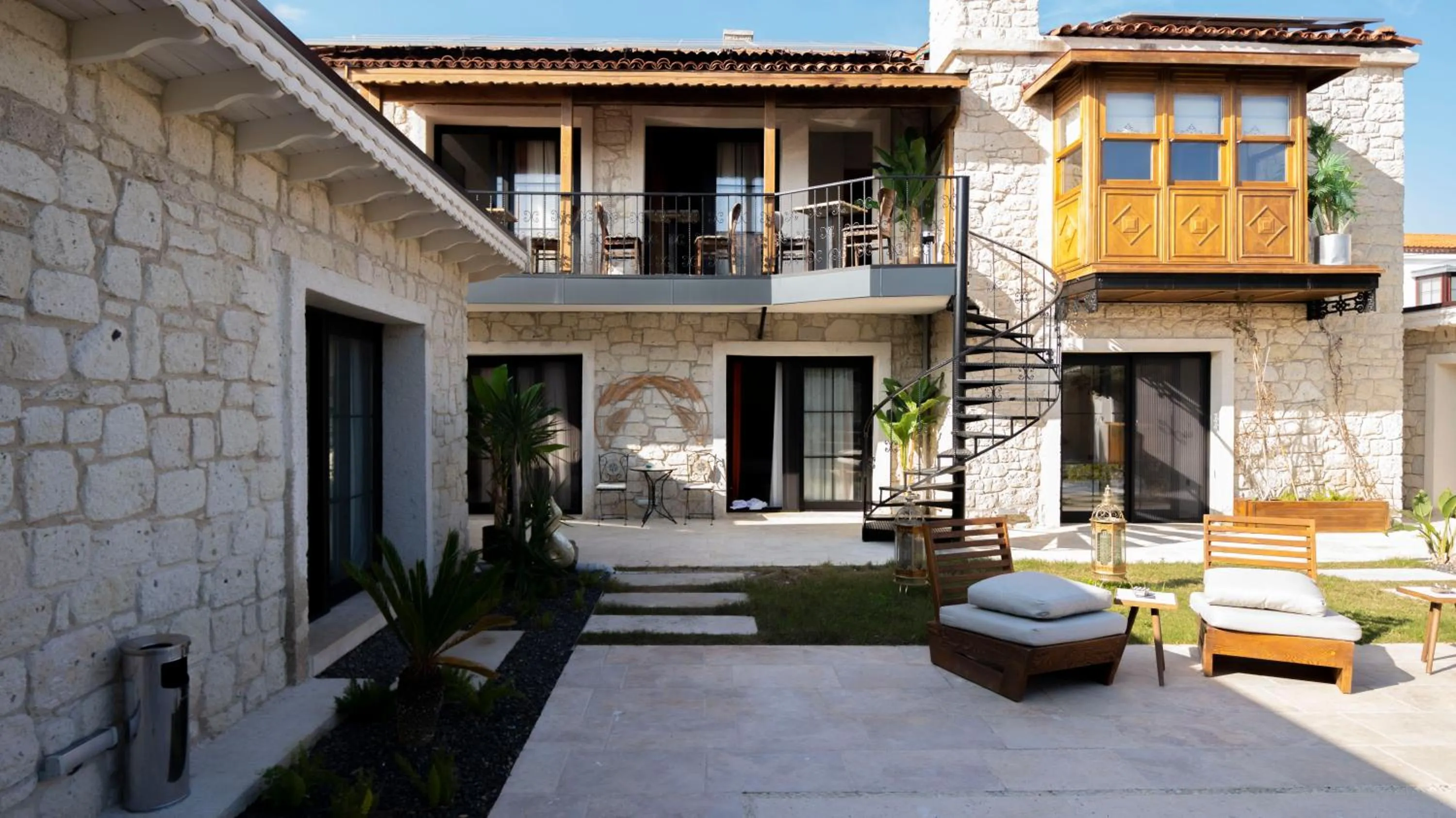 Aura Village Alaçatı