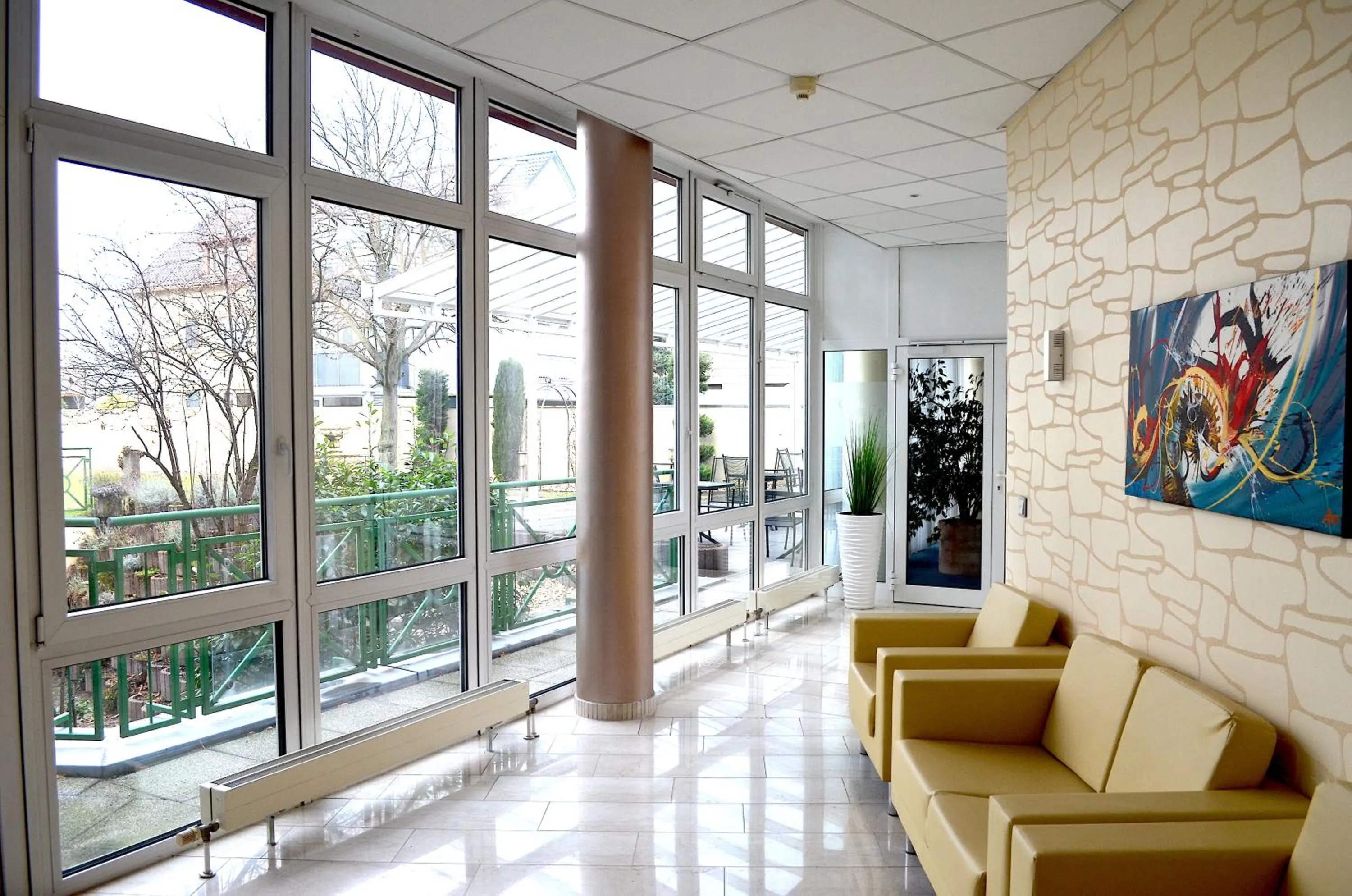 Seating area in Weber Hotel Mannheim