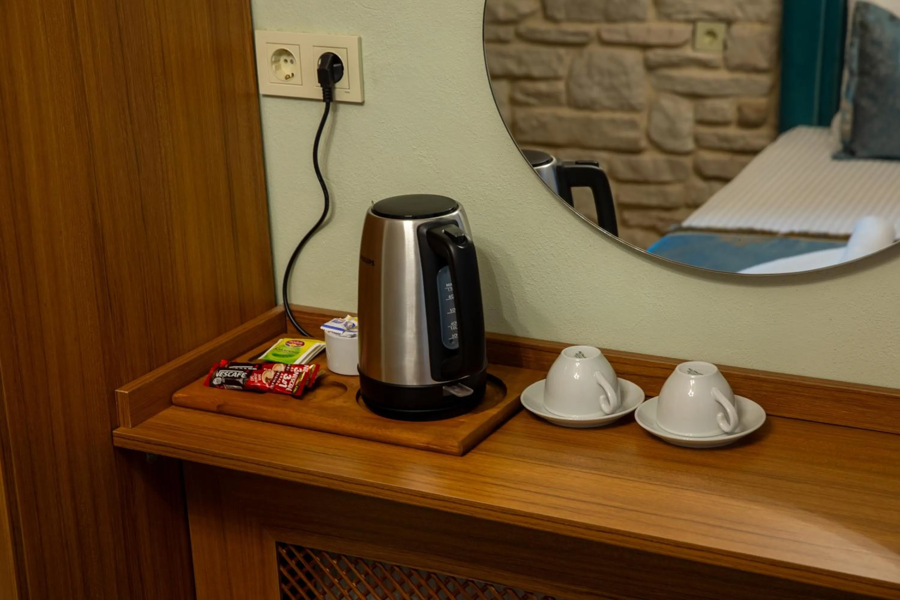 Coffee/tea facilities in Sayina Hotel