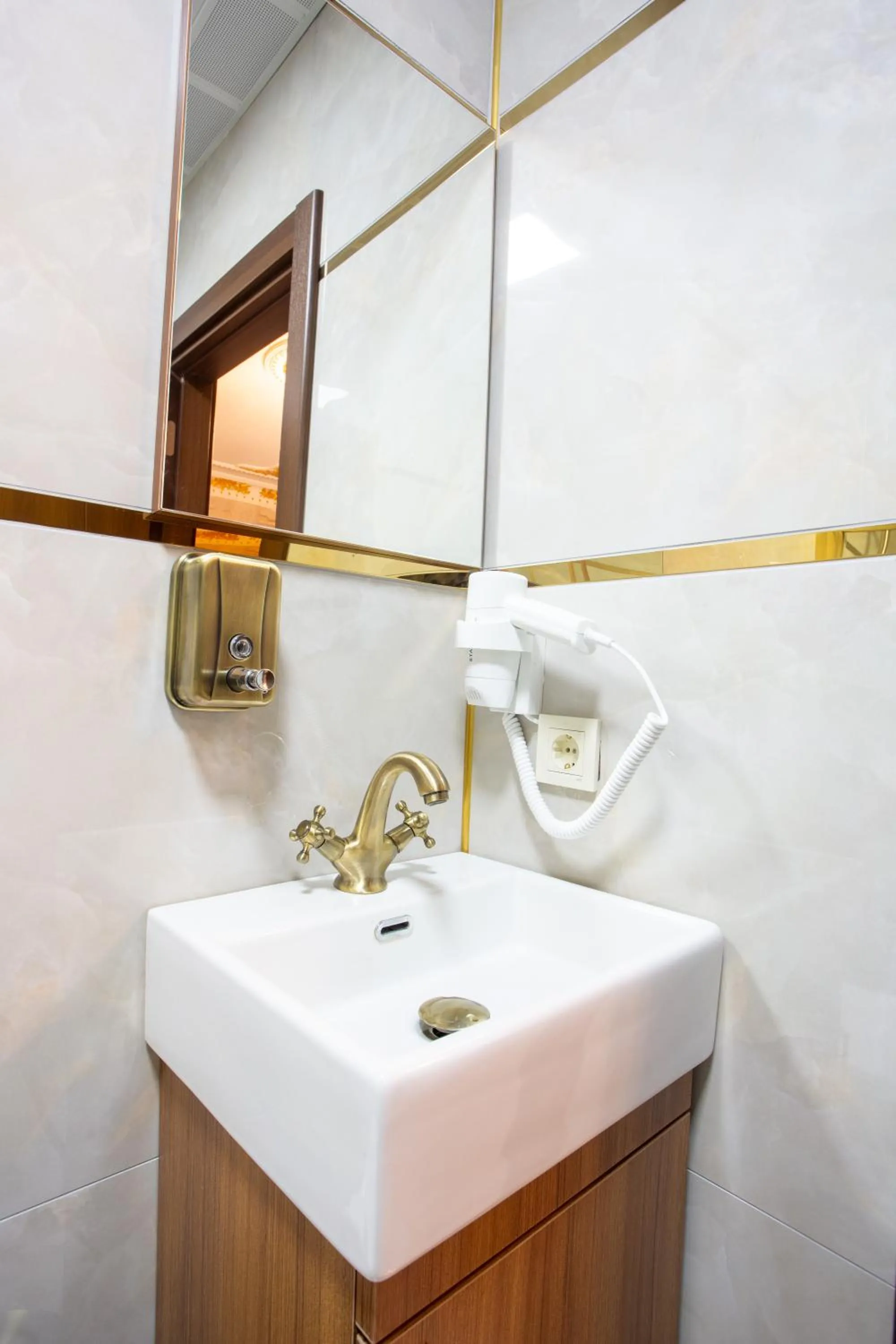 Bathroom in Sayina Hotel