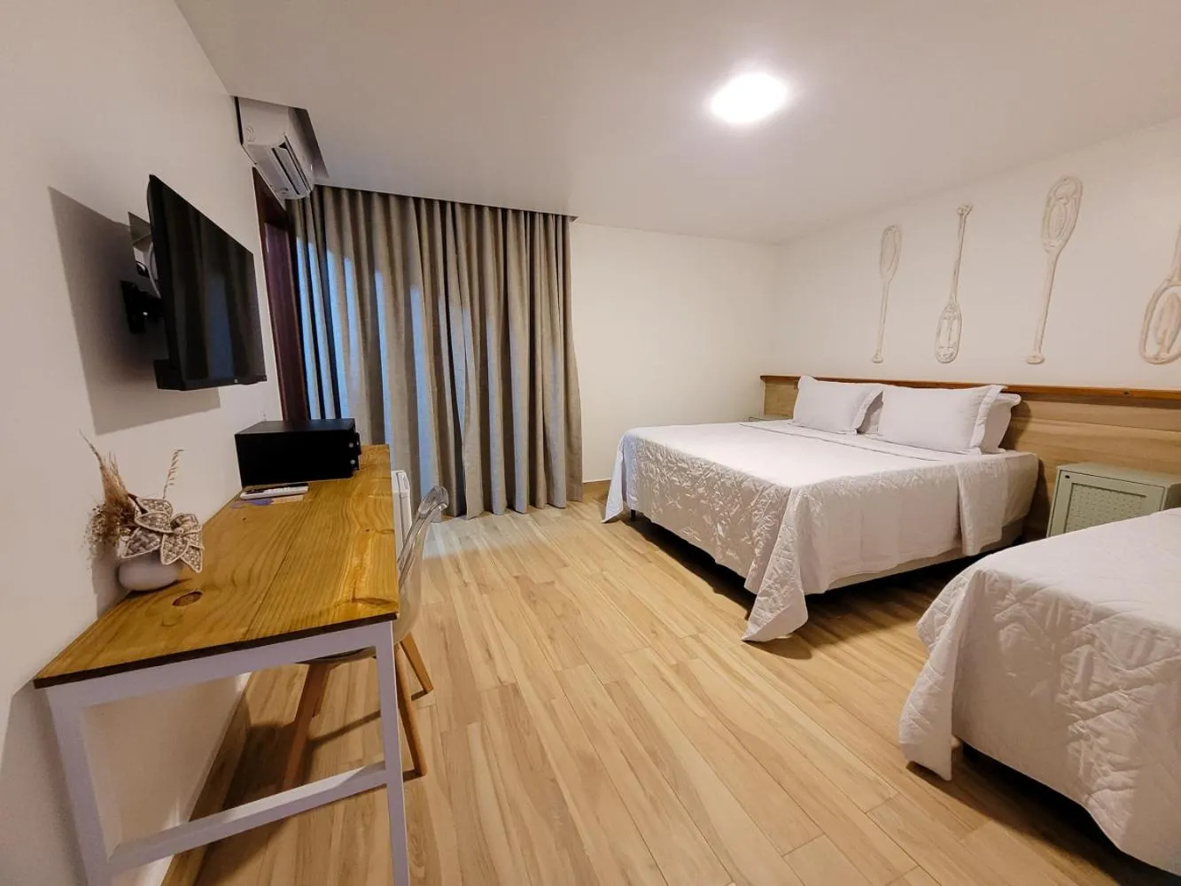 Bed in Topázio Pousada