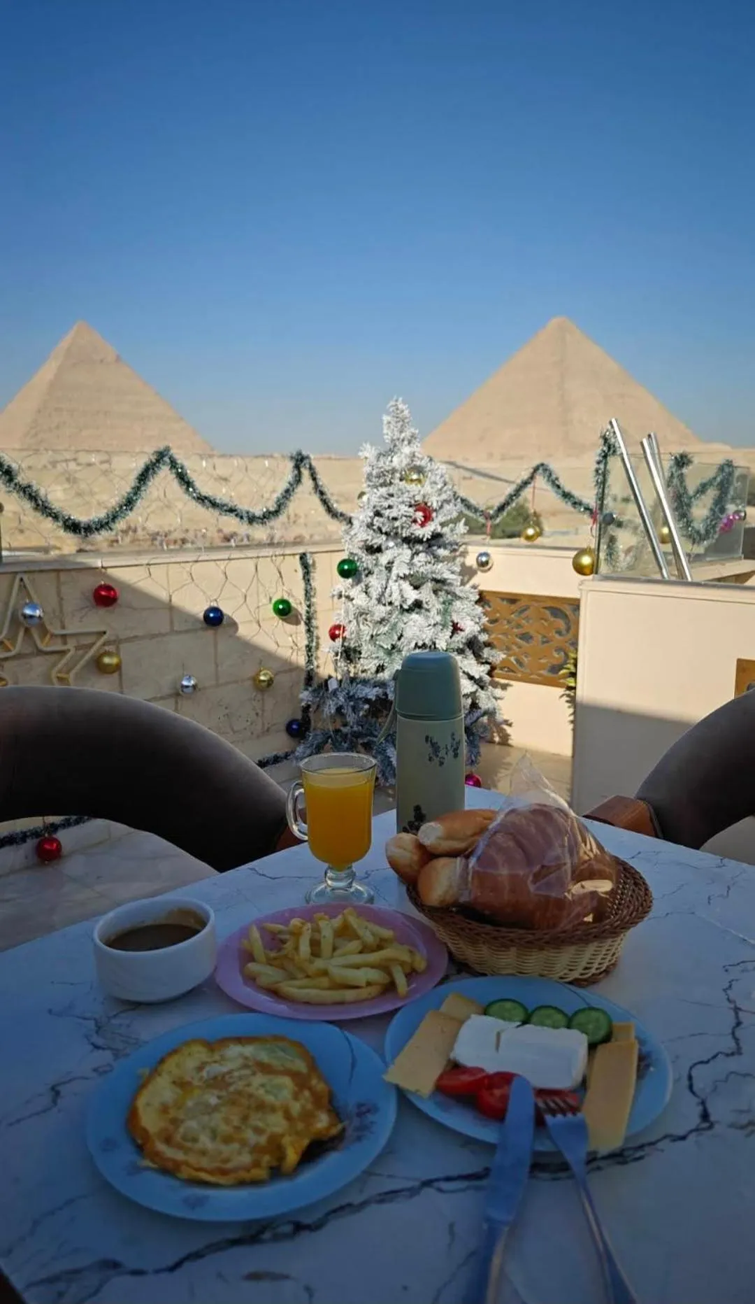 Food and drinks in Capital Of Pyramids Hotel