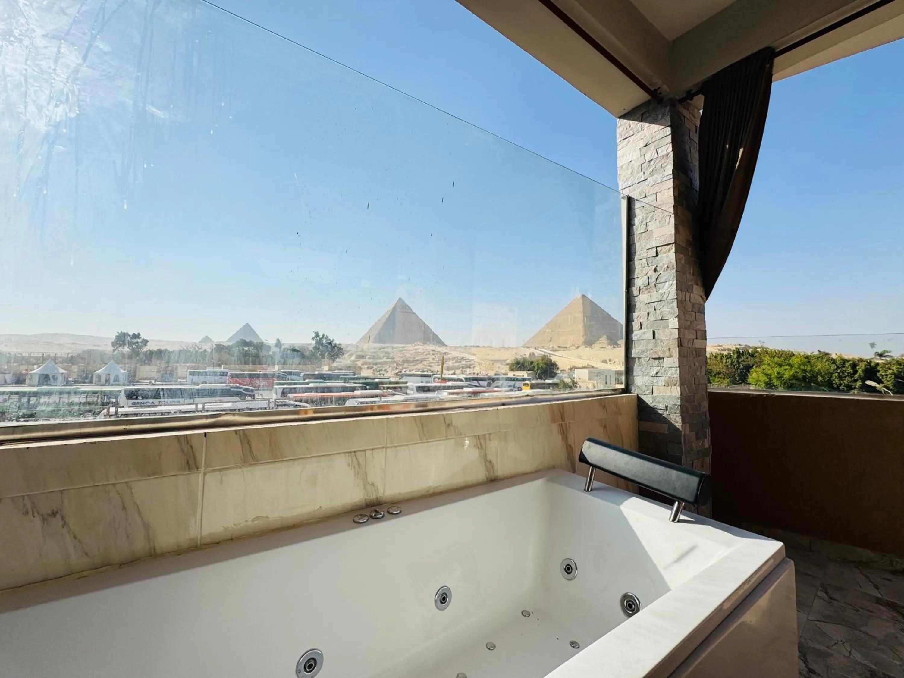 Hot Tub in Capital Of Pyramids Hotel