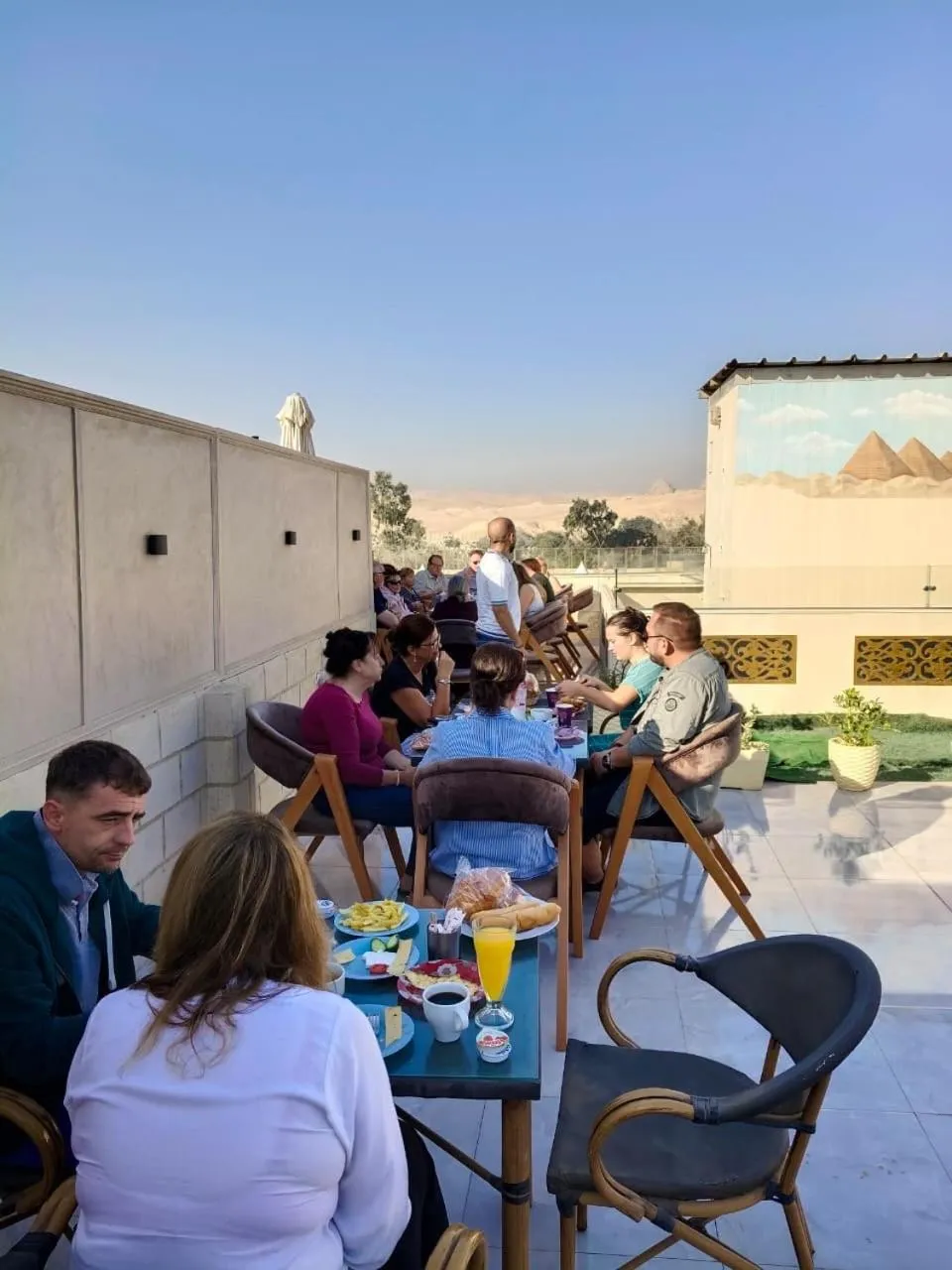 Restaurant/places to eat in Capital Of Pyramids Hotel