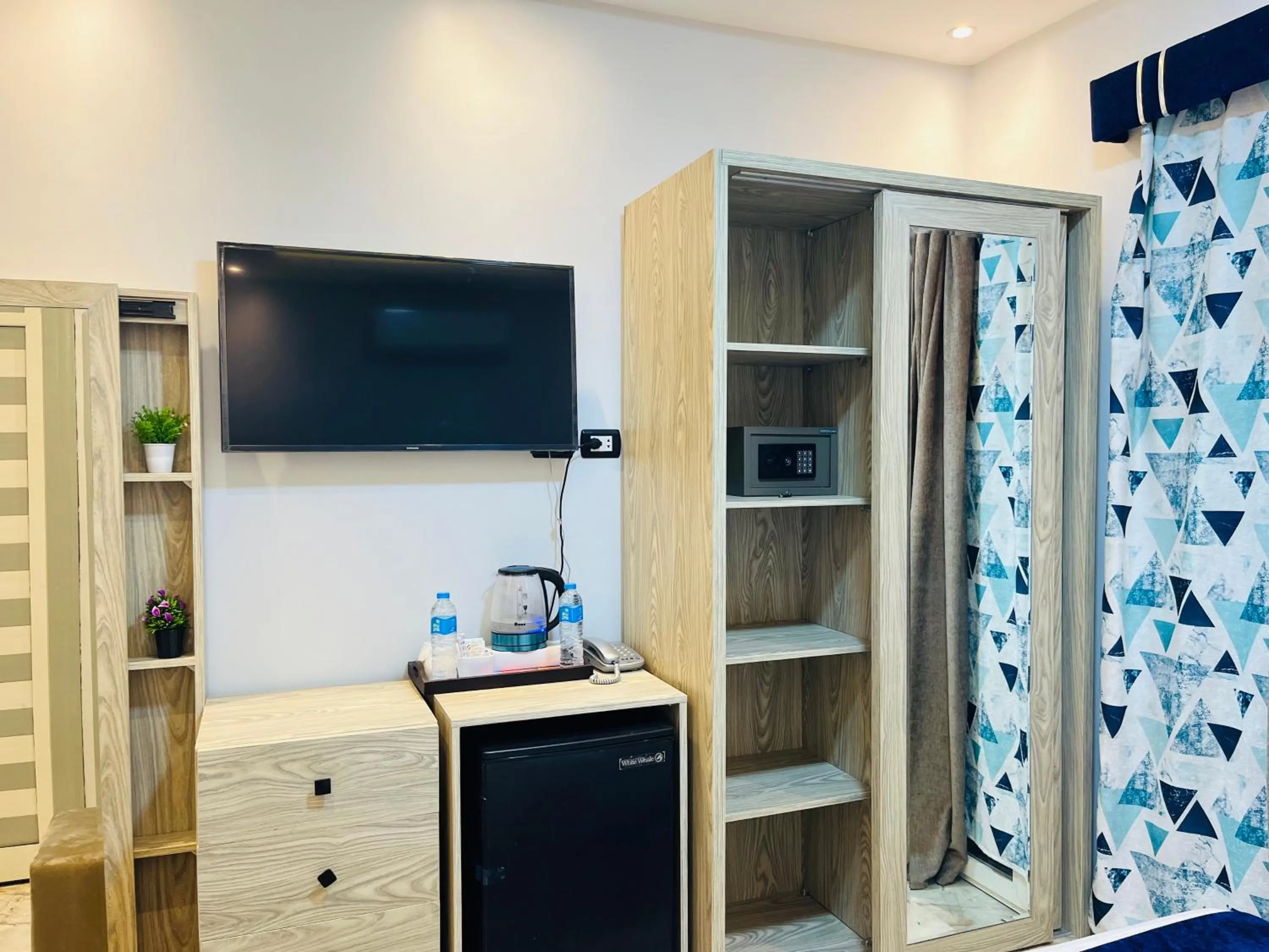 TV and multimedia in Capital Of Pyramids Hotel