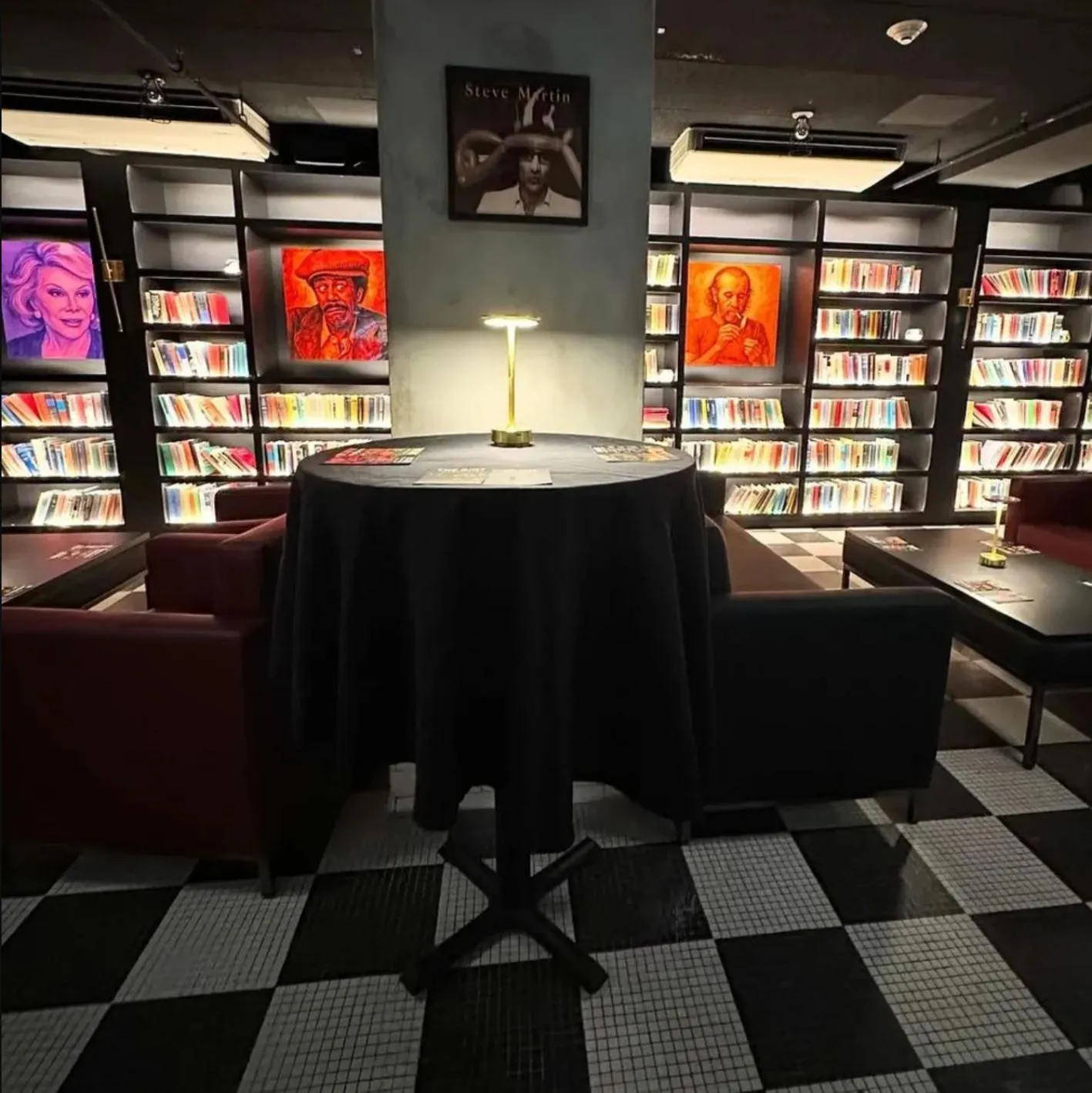 Restaurant/places to eat in The Maverick, powered by Placemakr - River Walk