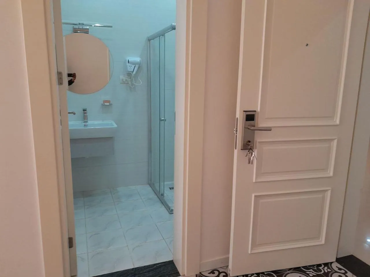Shower in Zemilo Hotel Apartment