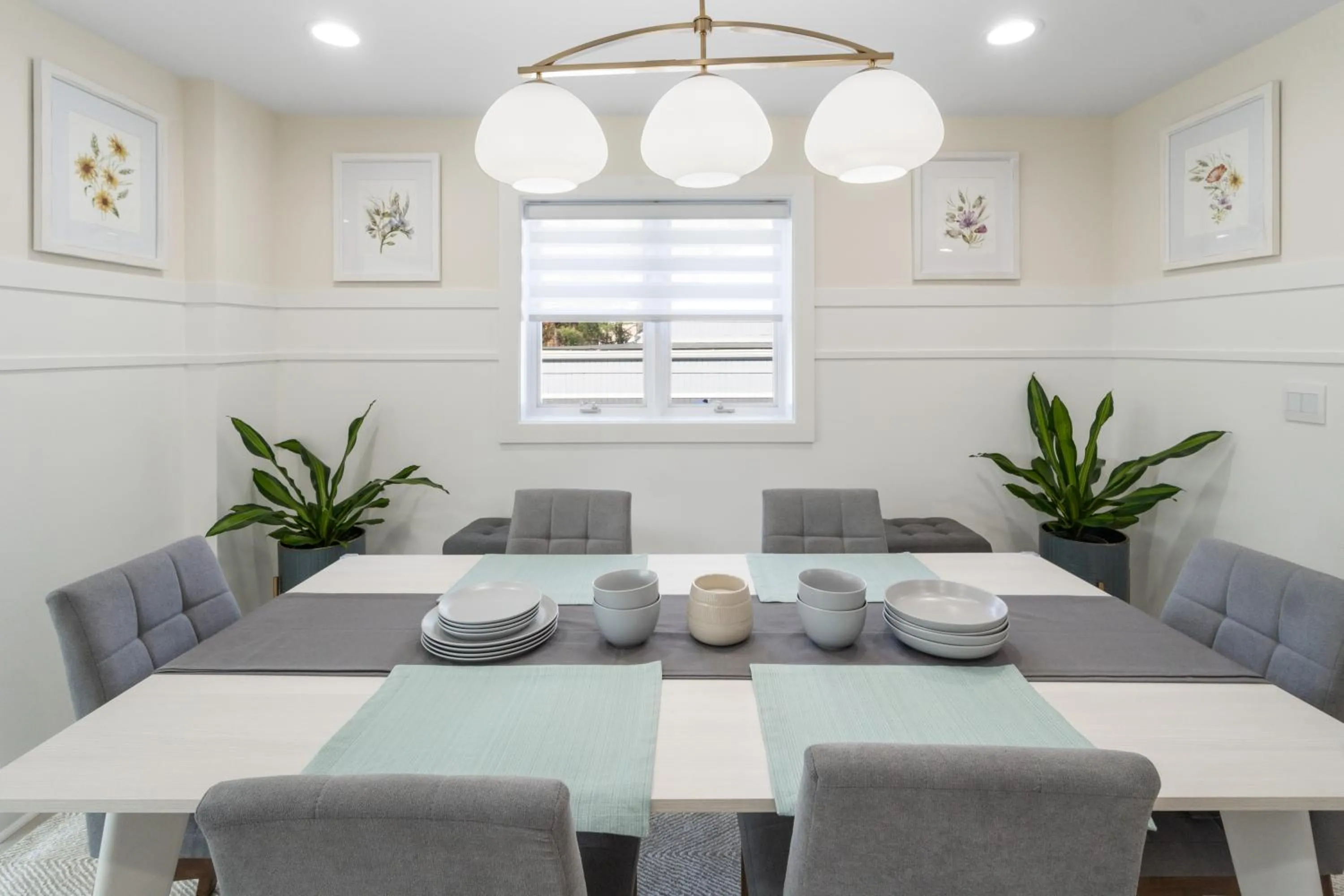 Dining area in The Rest at Potomac Farms