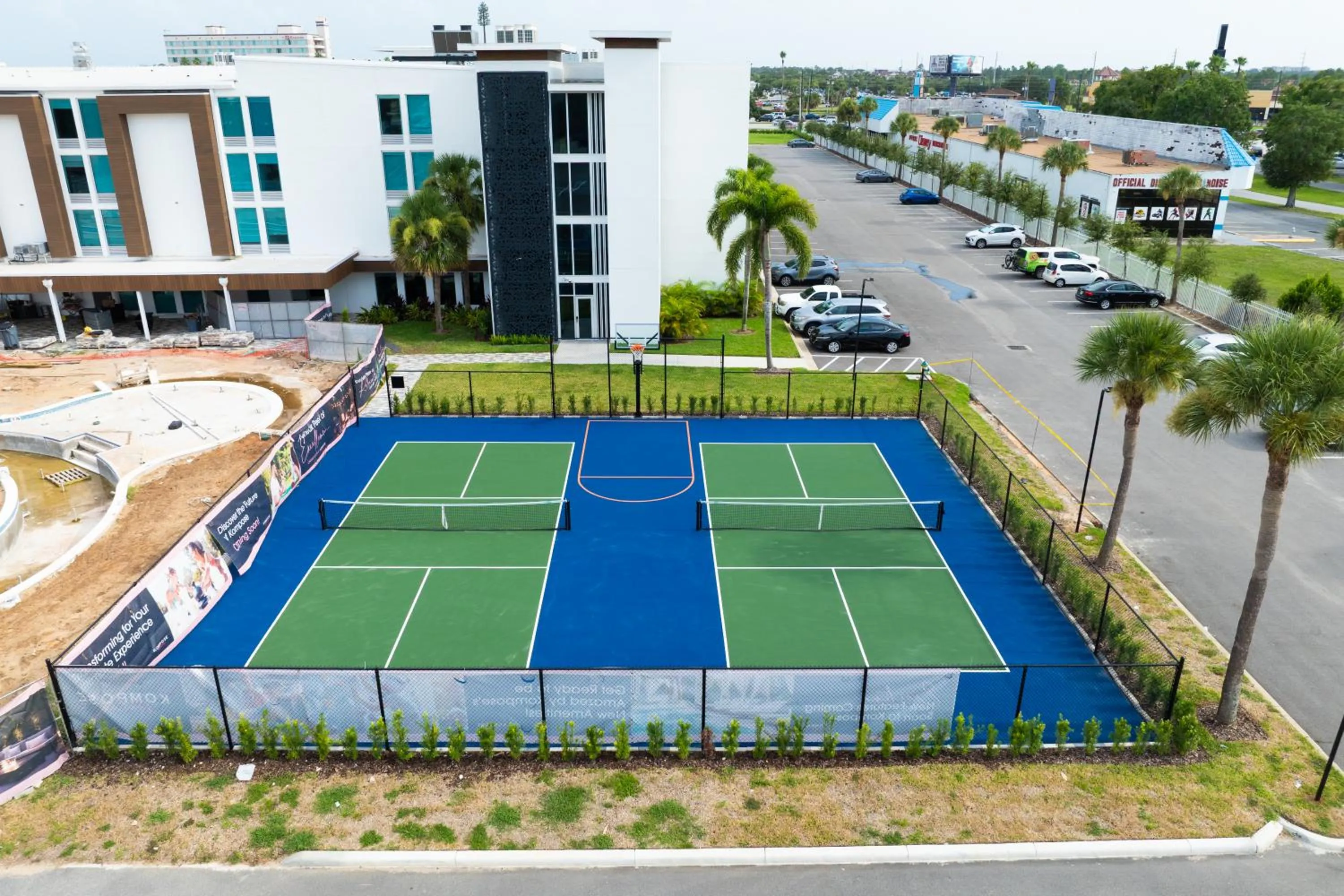 Fitness centre/facilities in Kompose Boutique Resort @ Theme Parks